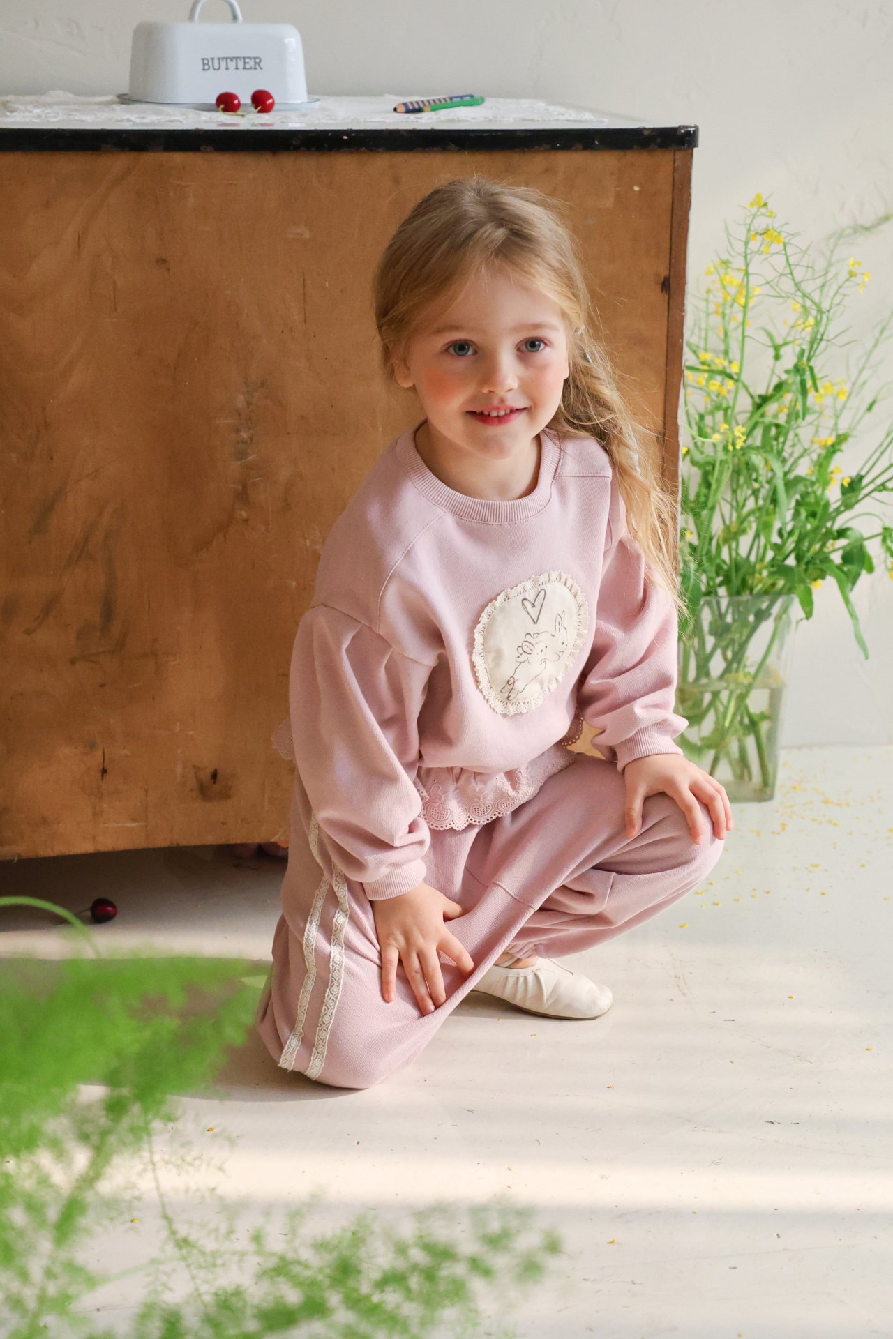 兔仔 🐰 Top / Lace Pants