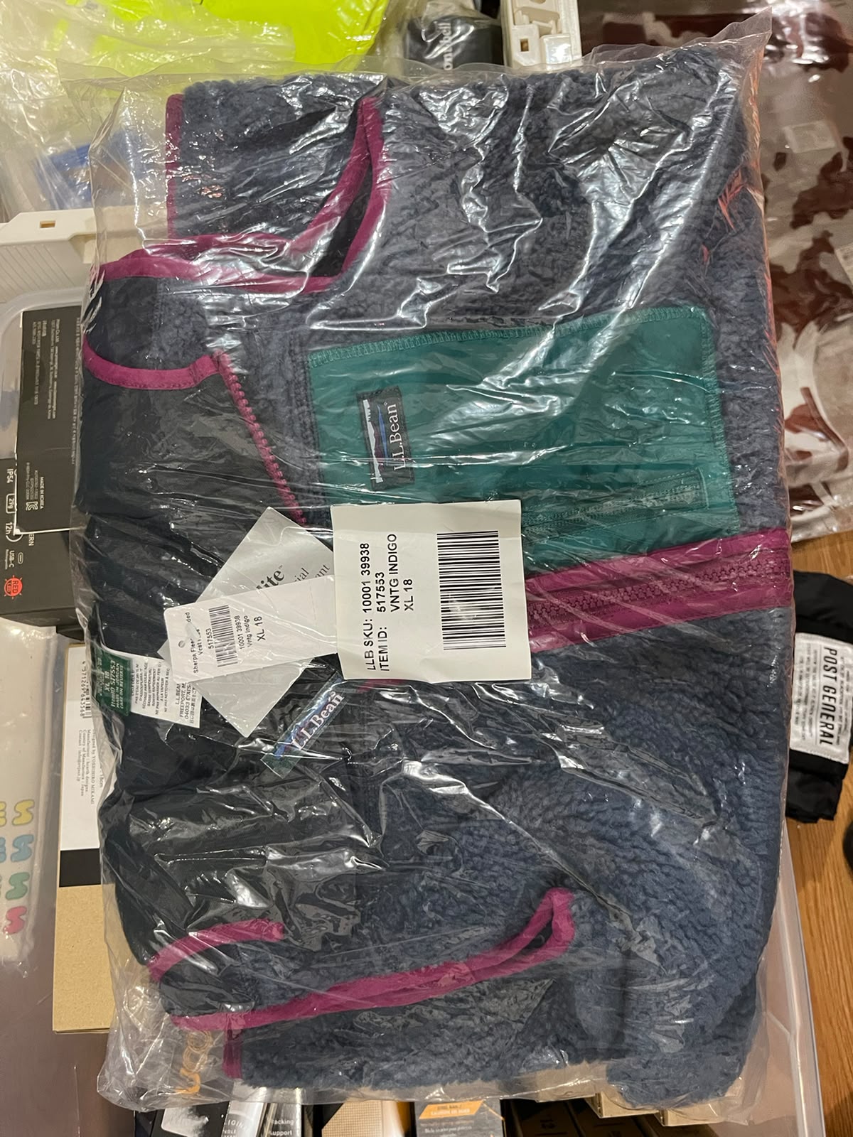 LL Bean 大童羊毛背心 Size XL (適合成人)