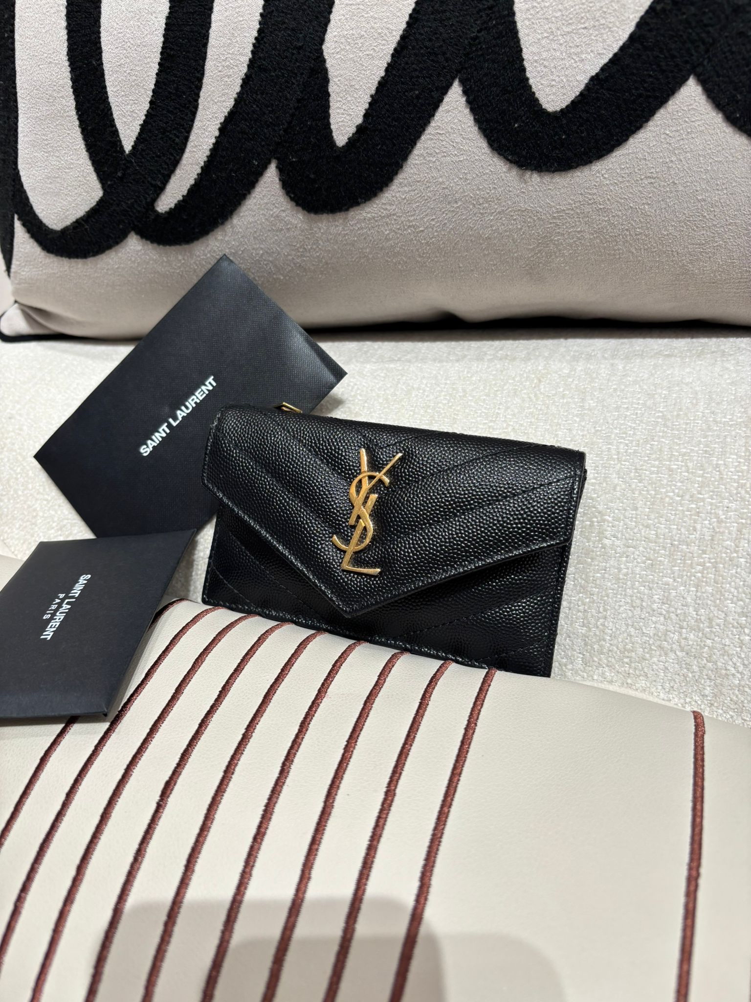 未使用品YSL 銀包黑色荔枝牛皮金扣wallet 100%Authentic, Unused未使用品 ✅收據✅Card✅Box
