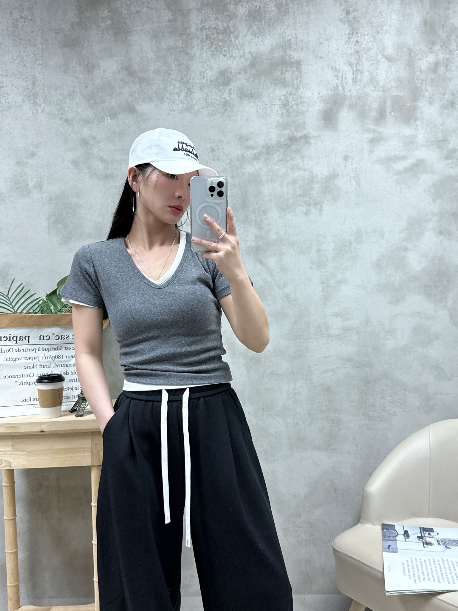 風褸料立體刺繡字cap