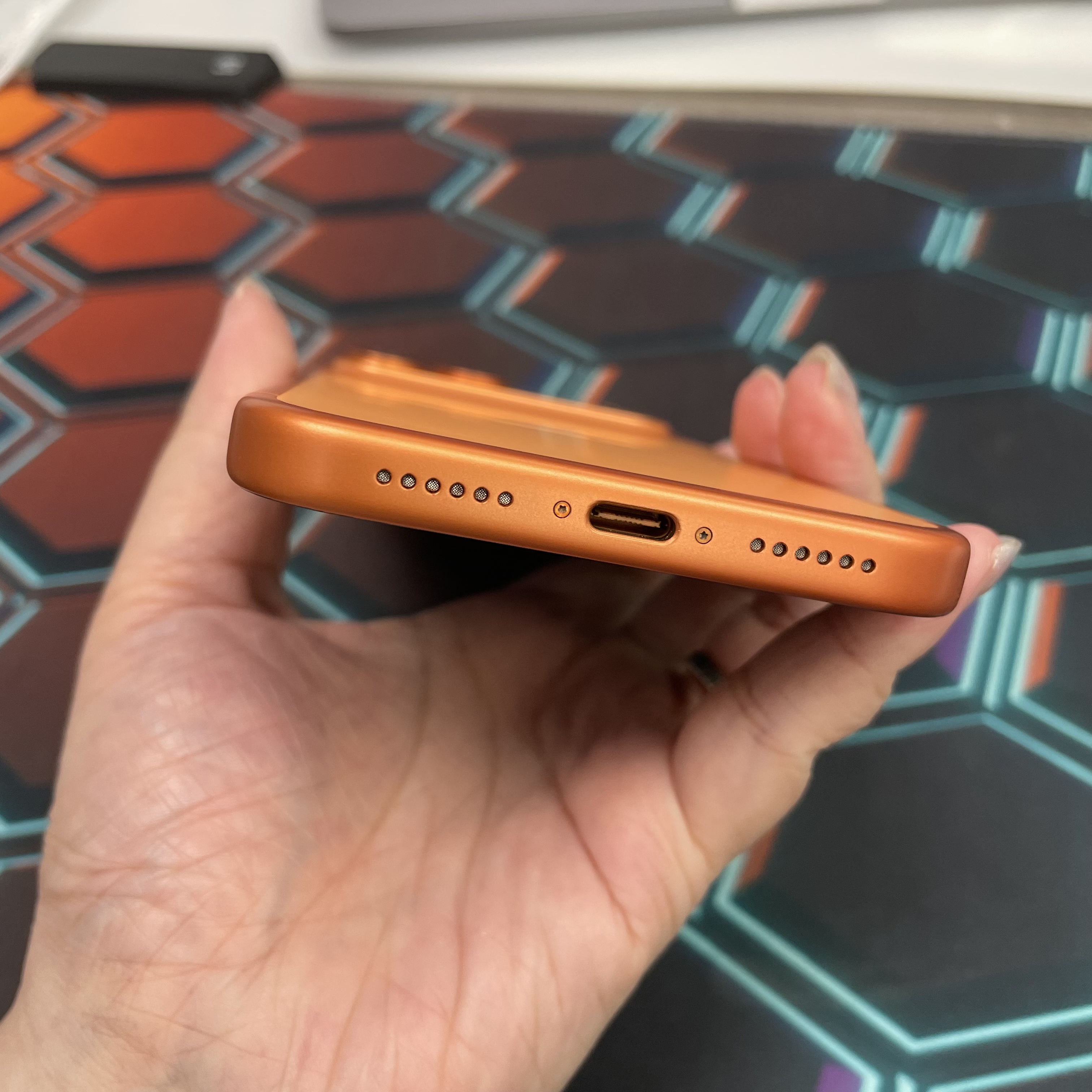 *7828 17 Pro max 完美機 2TB 電97 橙色 orange