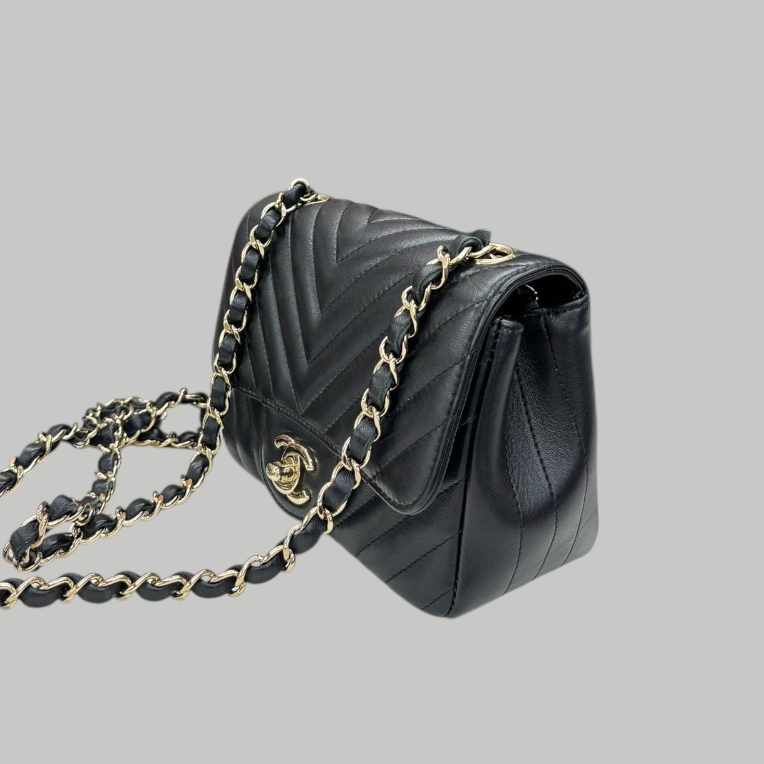 Chanel Lambskin Square 羊皮方胖