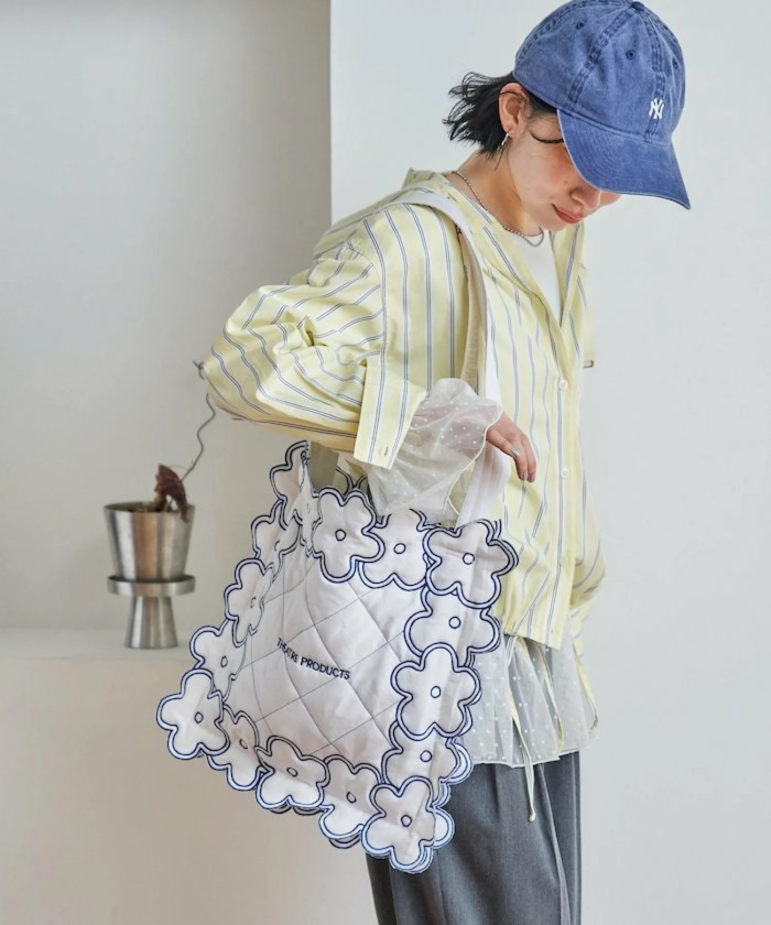 日本預訂📍日本限定THEATRE PRODUCTS花花邊圖案Tote Bag 不包郵 2026年4月上旬出貨