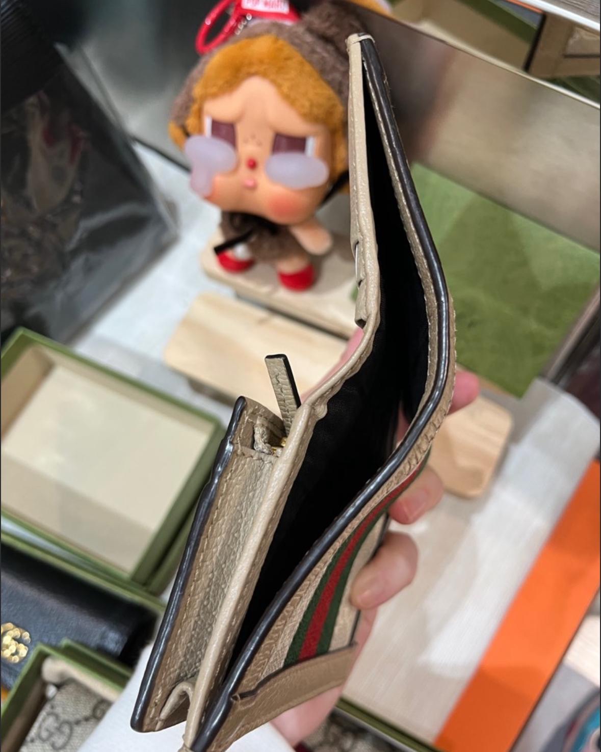 Gucci Wallet 100%Authentic, 95%New ✅booklet✅Box