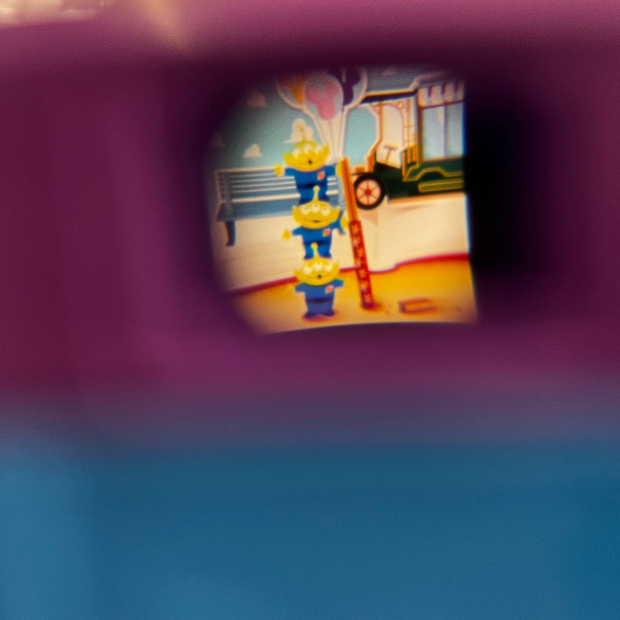 現貨 東迪限定 Pop up and Beyond 相機匙扣