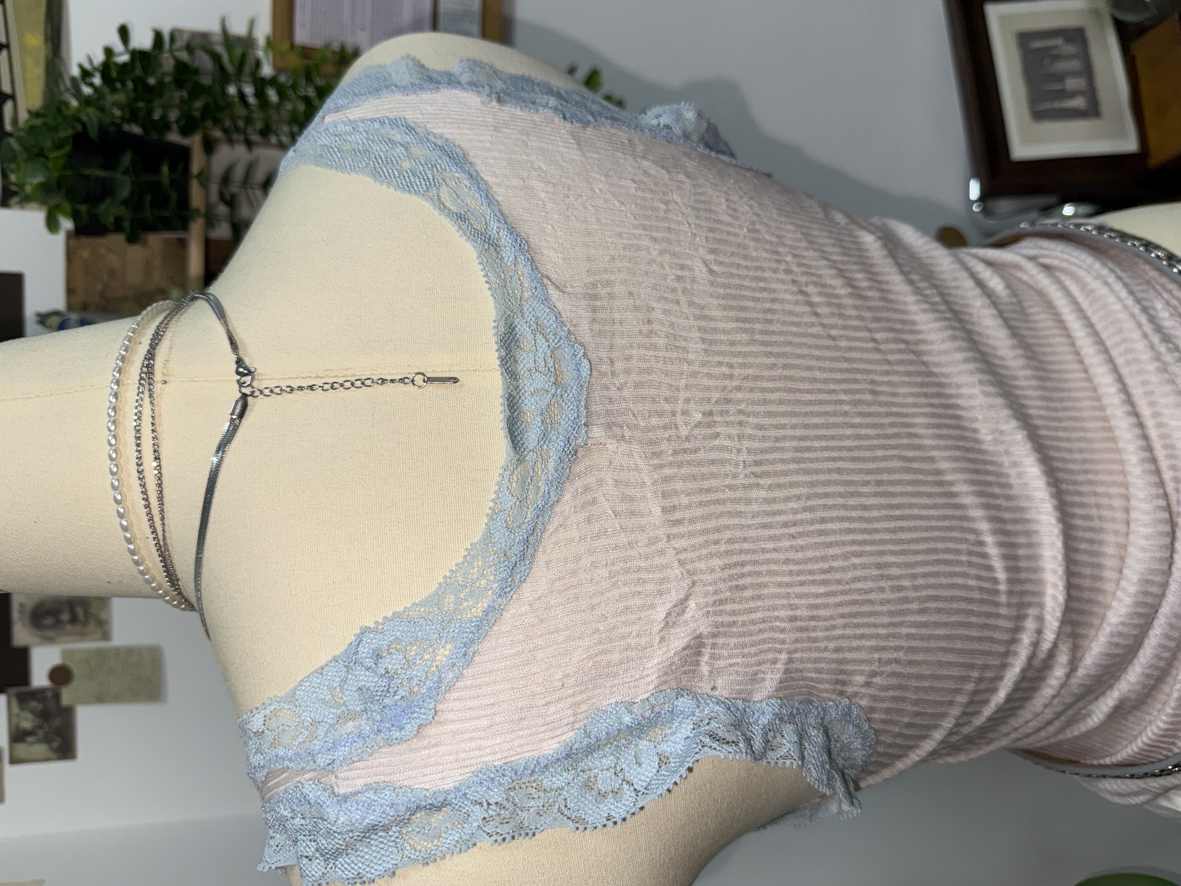 [On Sale] Pastel Lace Ribbed Tank Top