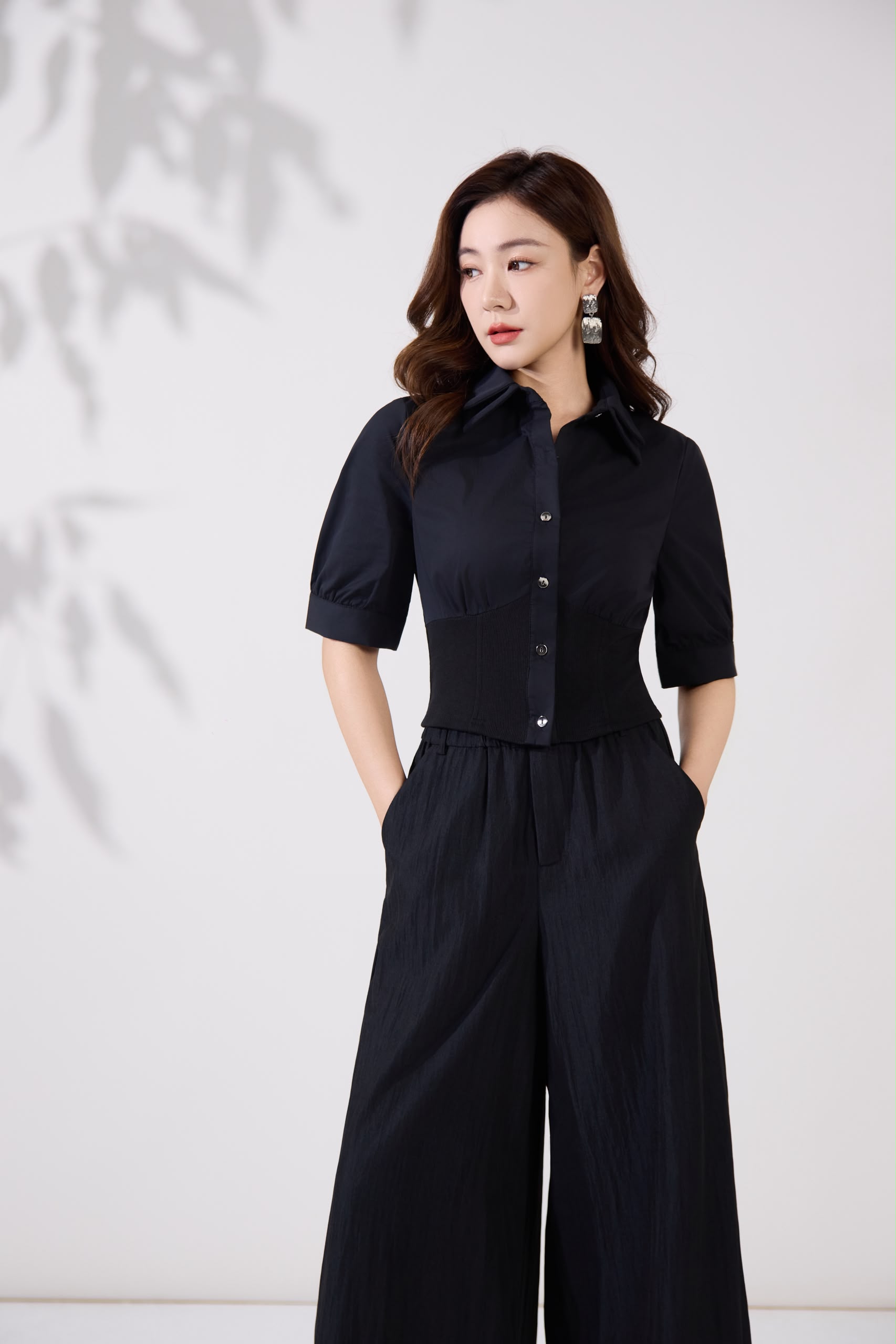 10241243 Aria Sculpted Waist Shirt