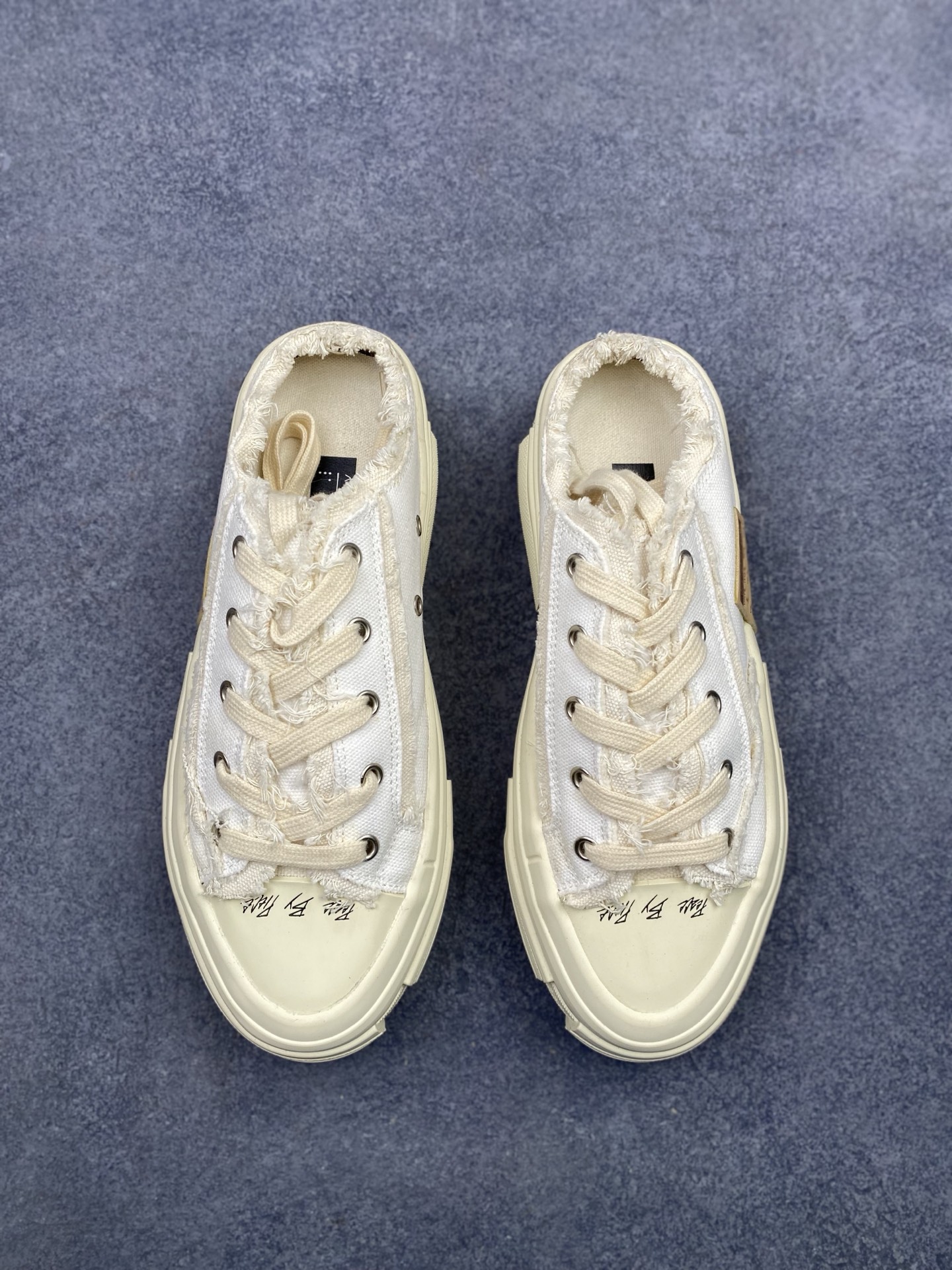 xVESSEL G.O.P. Slip on