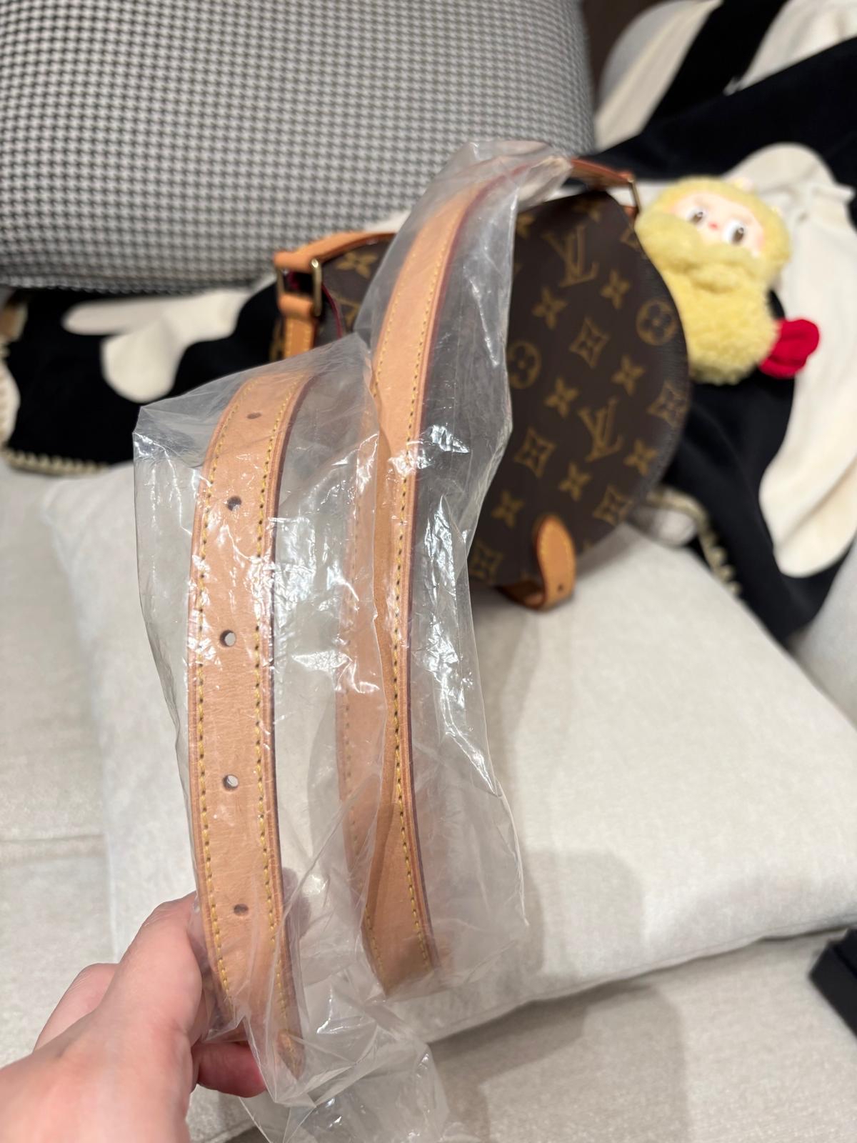 Lv tambourine crossbody bag 100%Authentic, Unused 95%new✅Dust bag