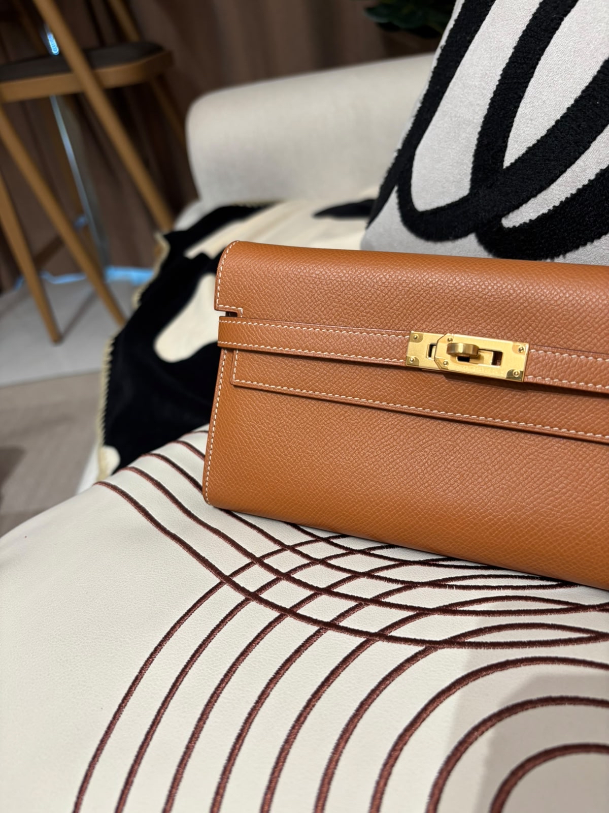Hermes Kelly Wallet Stamp D Gold/Gold 100%Authentic,98%new✅box