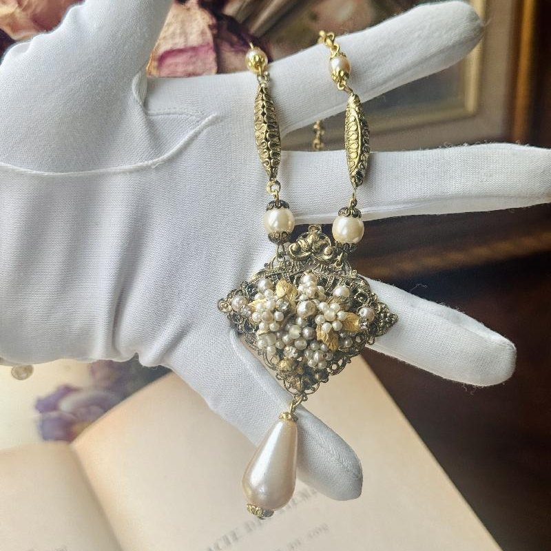 RARE! C.a. 1920-40s Czechoslovakia/German Baroque Revival Filigree Necklace with Faux Pearls & Teardrop Pendant Necklace (NZ056)