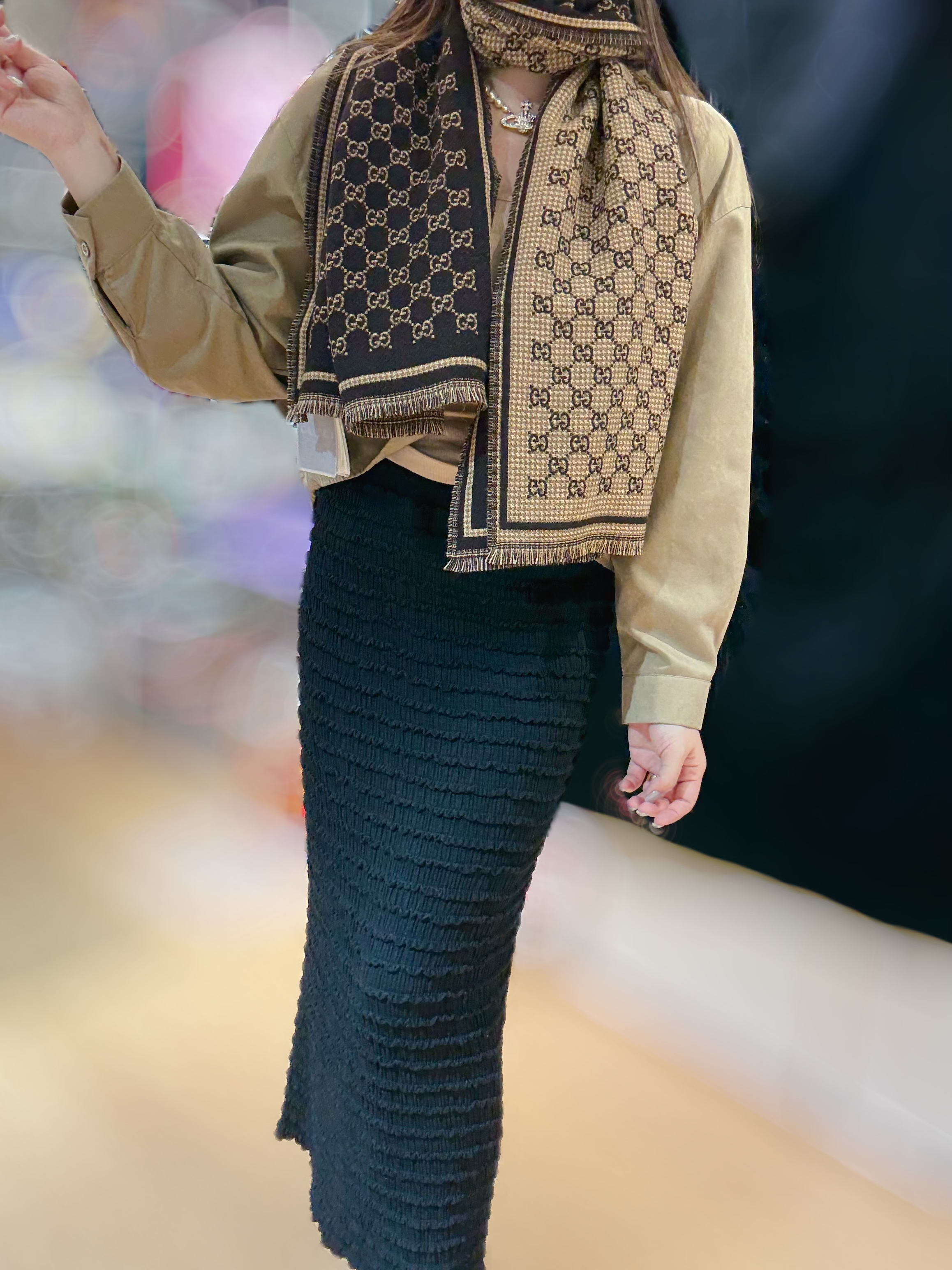 Gucci scarf 836264/brown