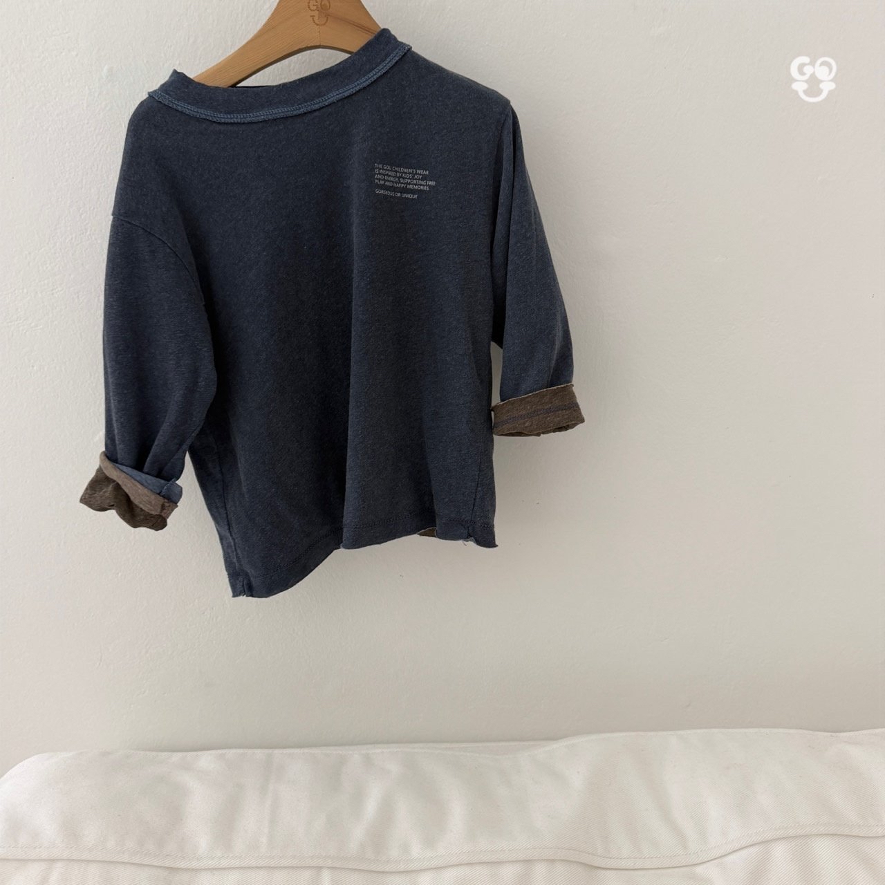 GOU | Double-layered T-shirt (with mom)雙面著