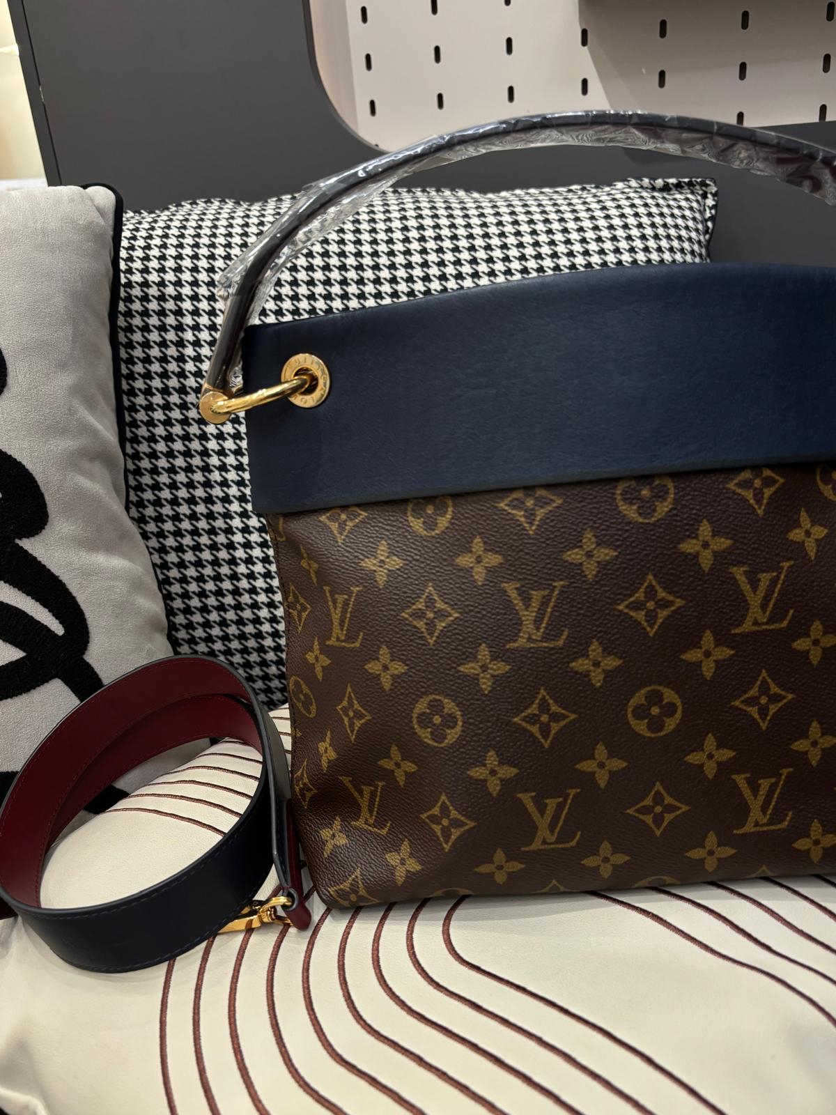 Lv Tuileries besace bag 2way bag M43154 100%Authentic,98%new ✅肩帶✅dust bag 