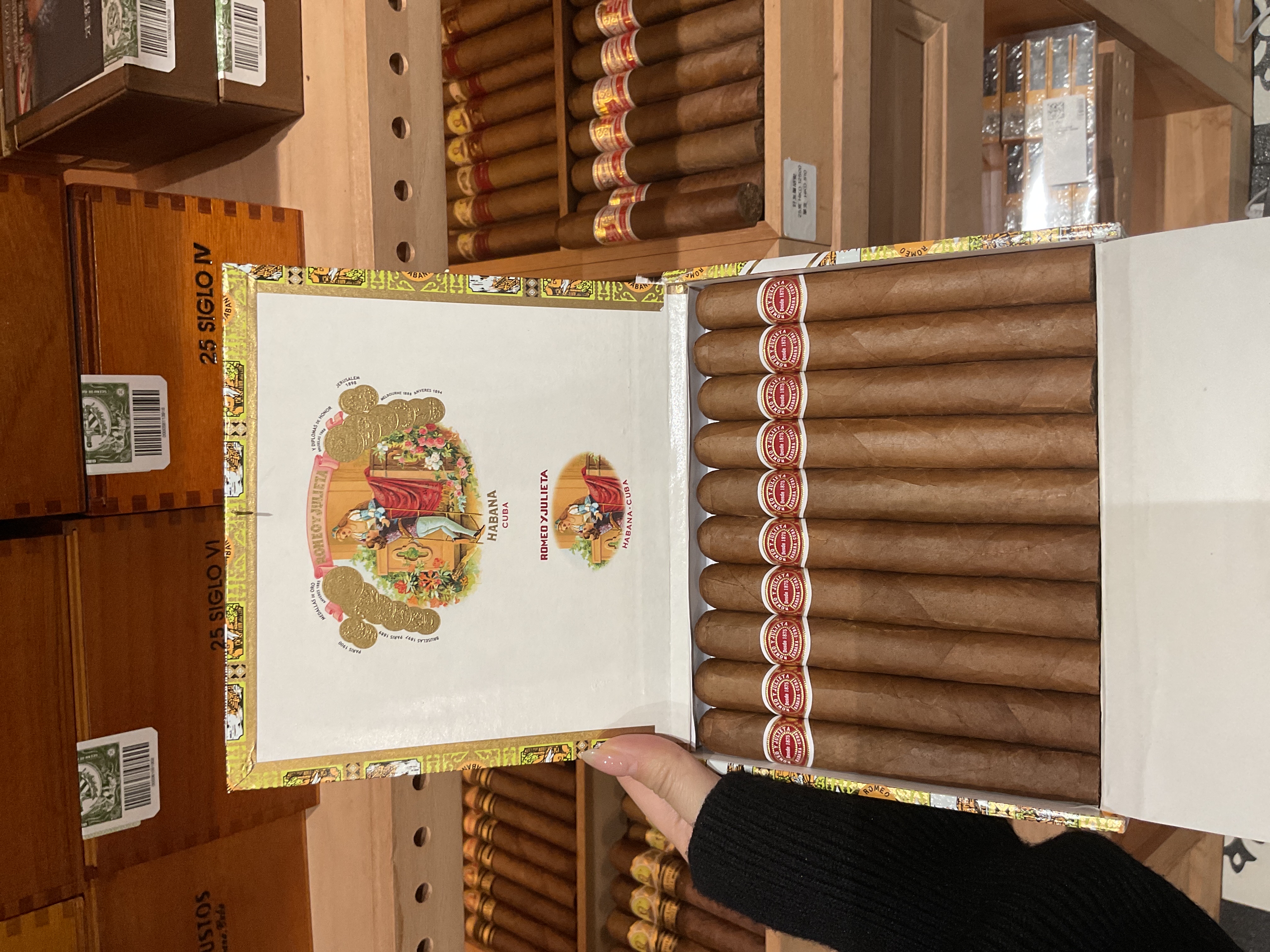 ROMEO Y JULIETA羅密歐妙麗（10支）