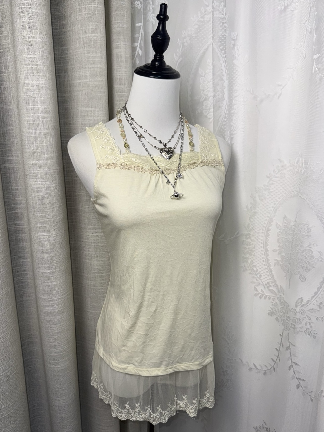 Axes Femme Lace-Trim Tank with Mesh Hem Cami