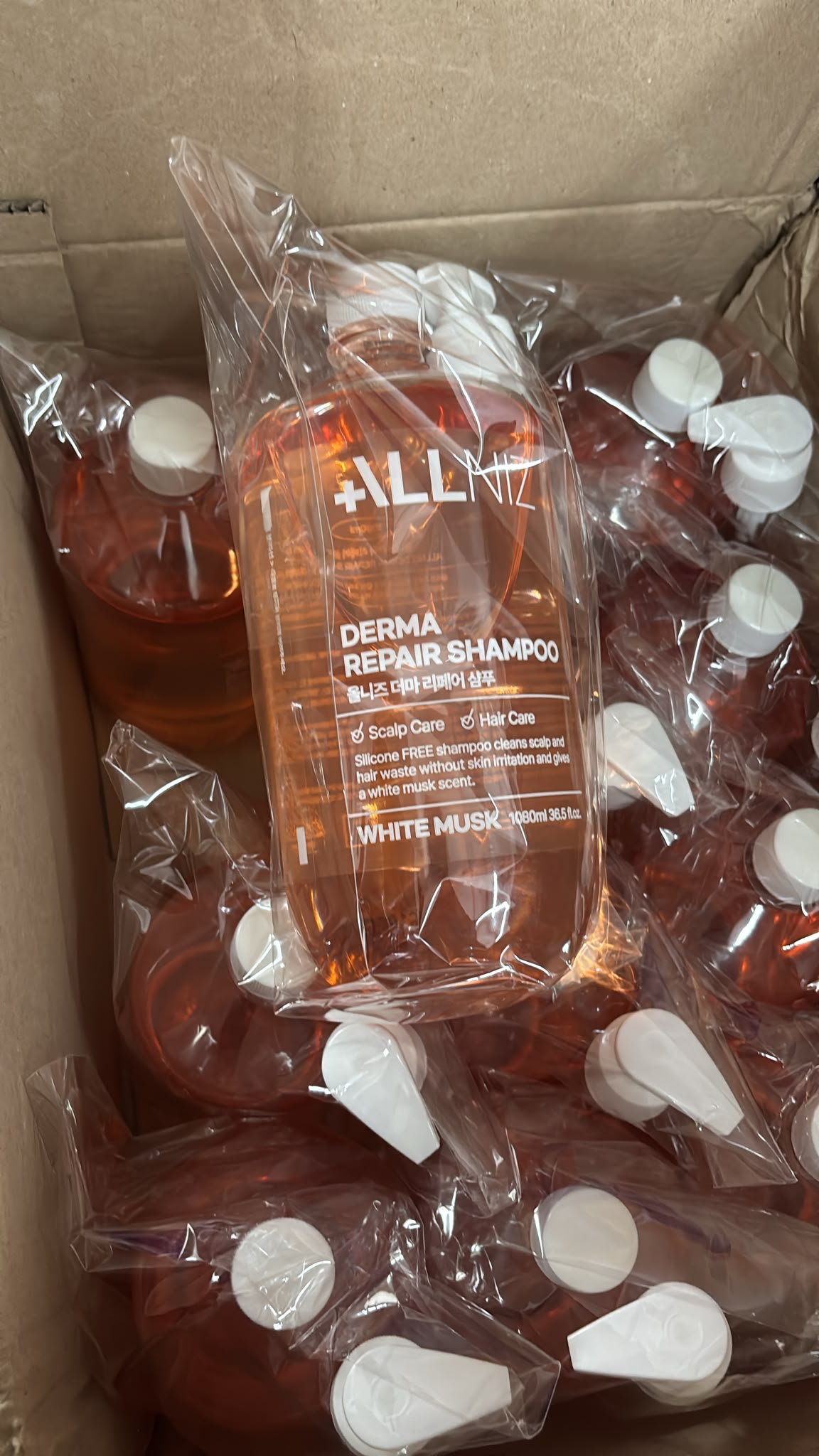ALLNIZ 弱酸性頭皮護理 大容量洗髮精 (白麝香)