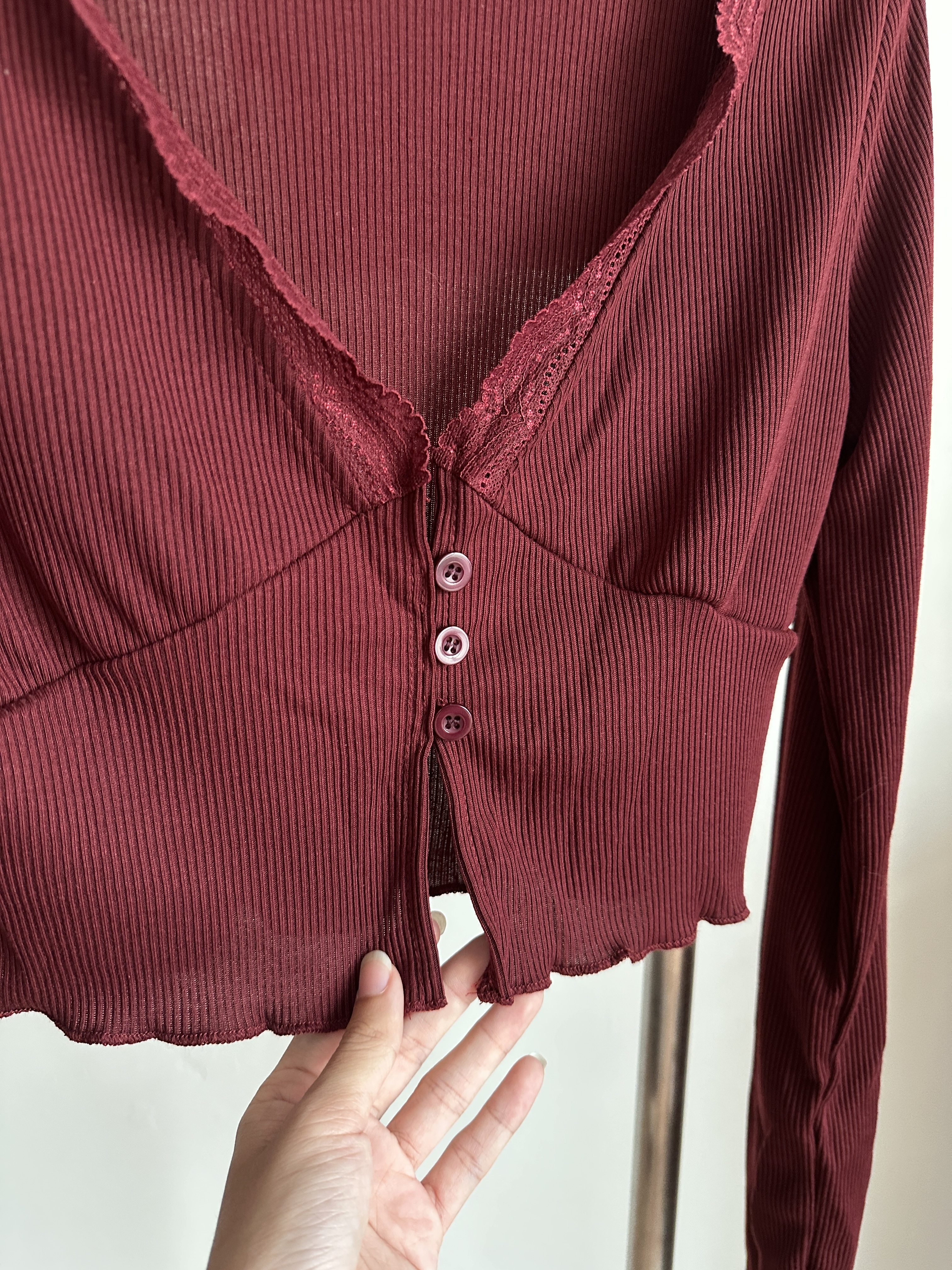 Berry Lace Knit Top | Red