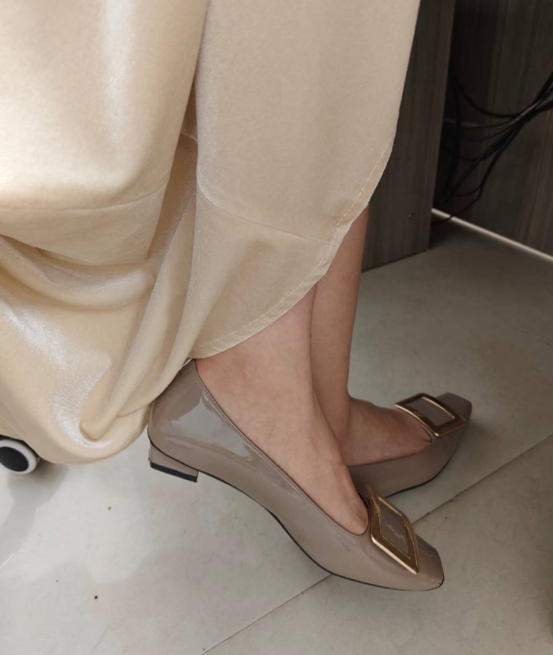 限時優惠🩷訂貨📮RV 經典款Belle 2.5cm 大象灰漆皮  Size 35/35.5/36/36.5/37.5