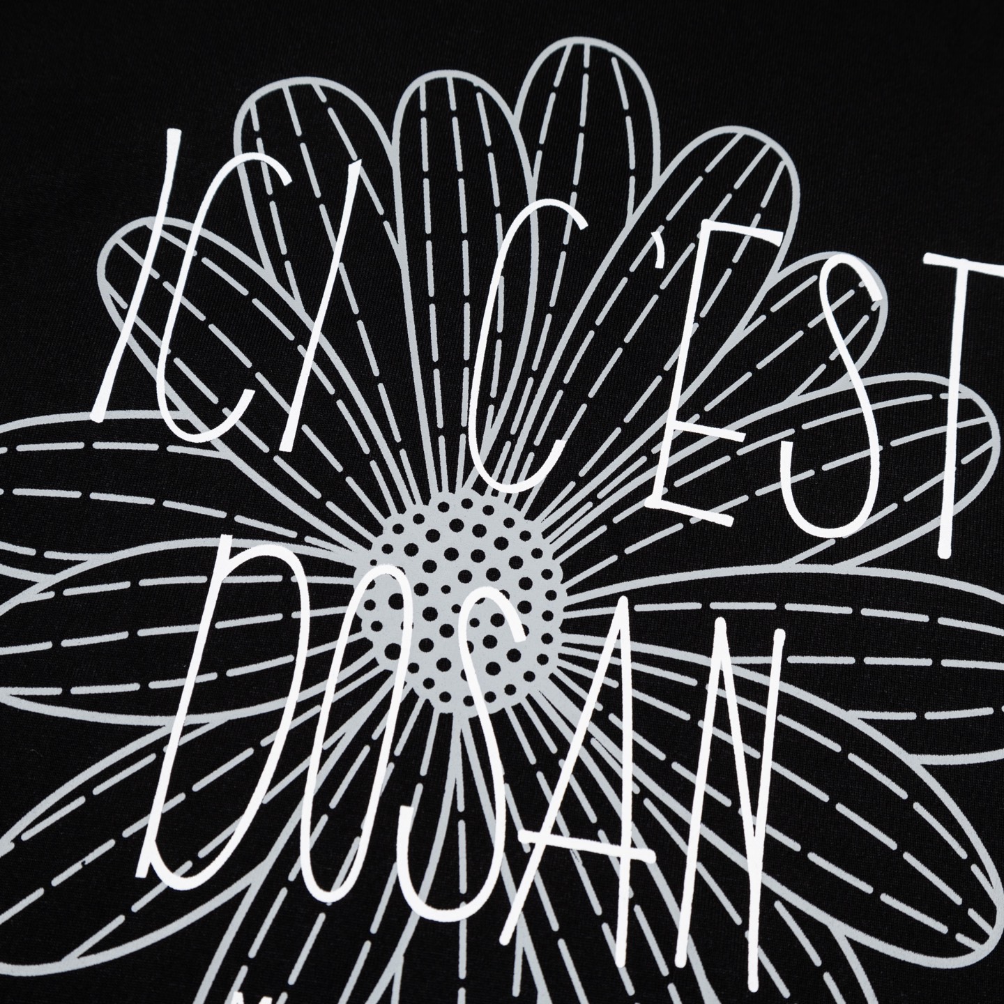 Mardi Mercredi FlowerMardi Dosan Exclusive Tee