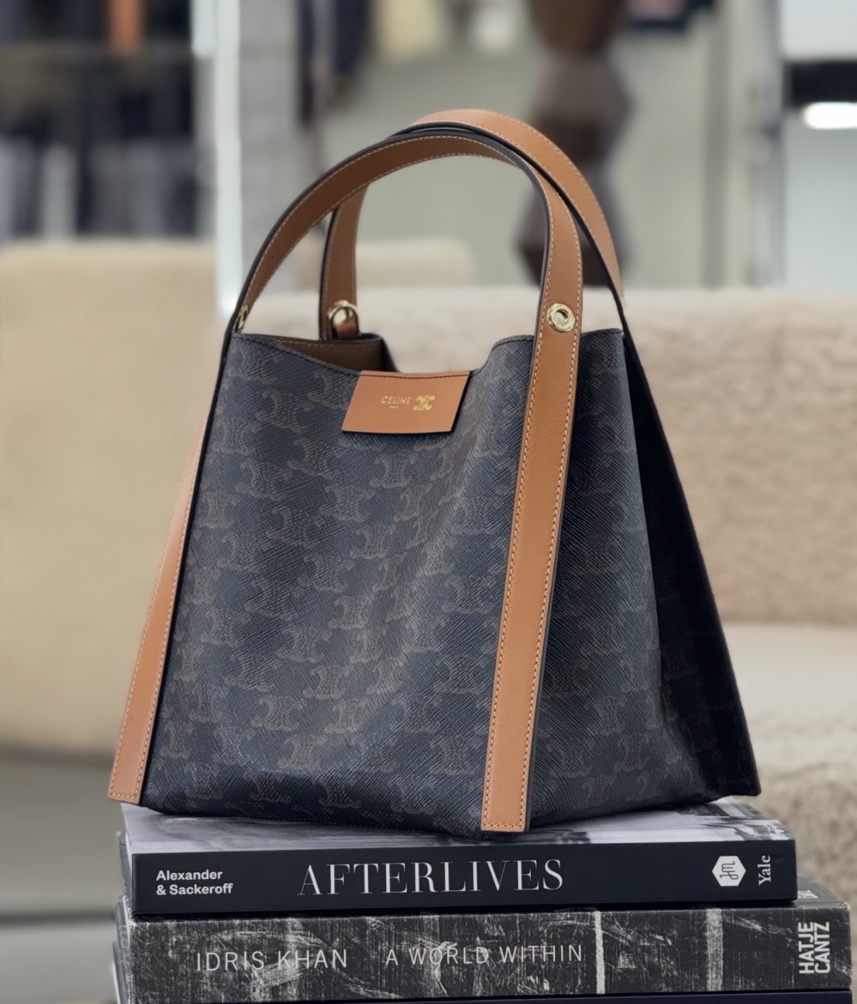 訂貨📮新款🆕 Celine Small Cube Bag 有肩帶 Size 18.5x21x17cm