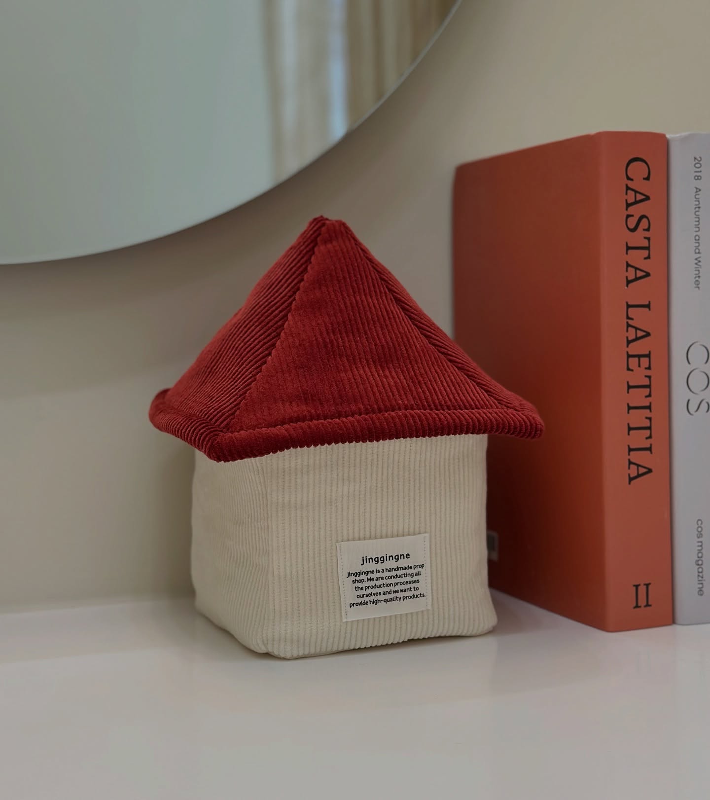 Jinggingne Ugly House (Large)