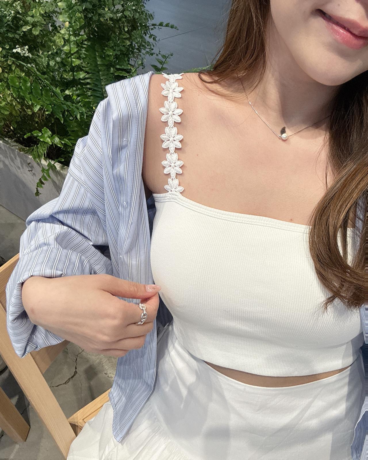 【精緻花花帶】春日感微直紋短背心