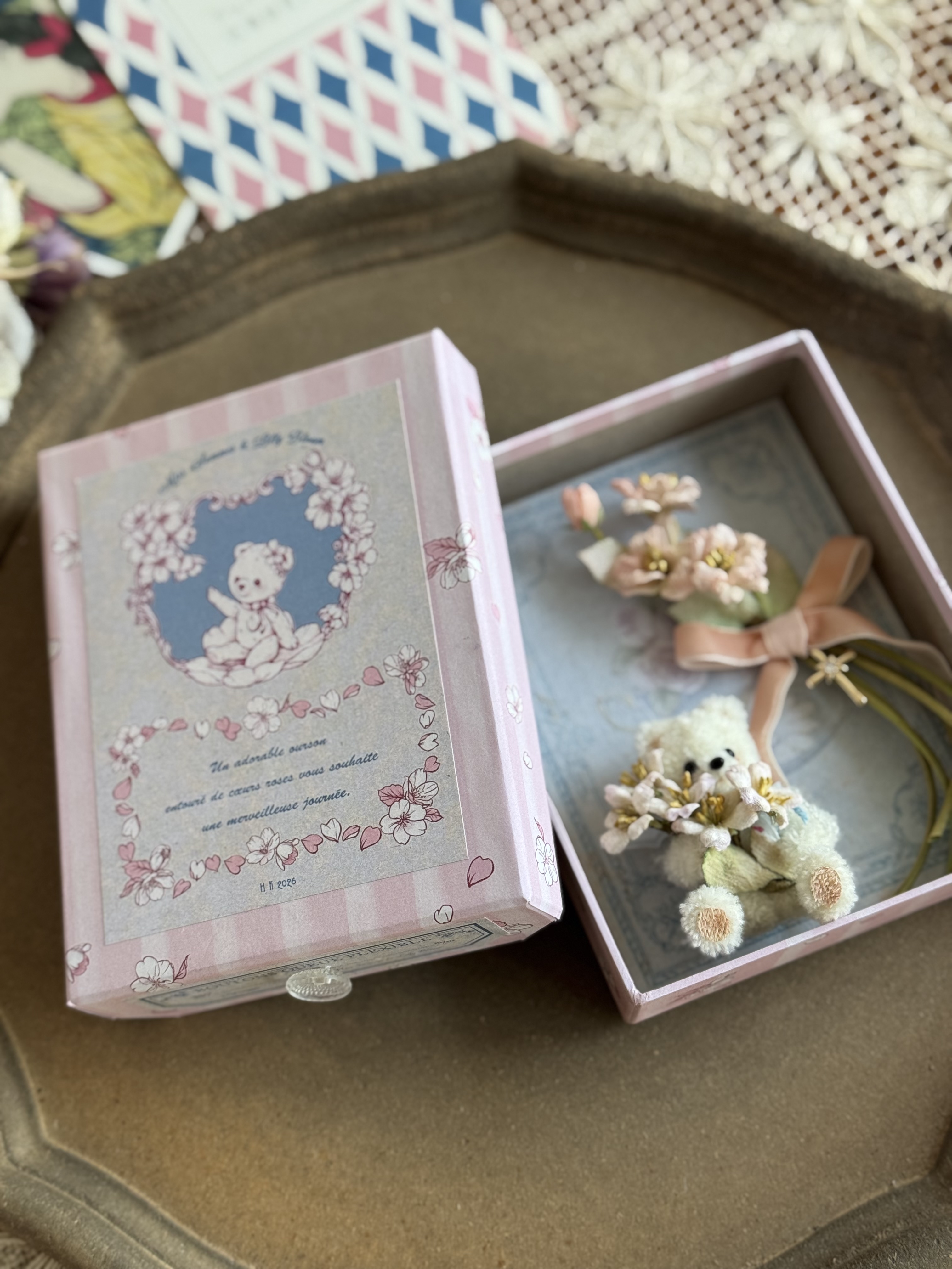 Lilly Bloom x Miss Summer - Collab box set 櫻花小熊胸針組合 A 