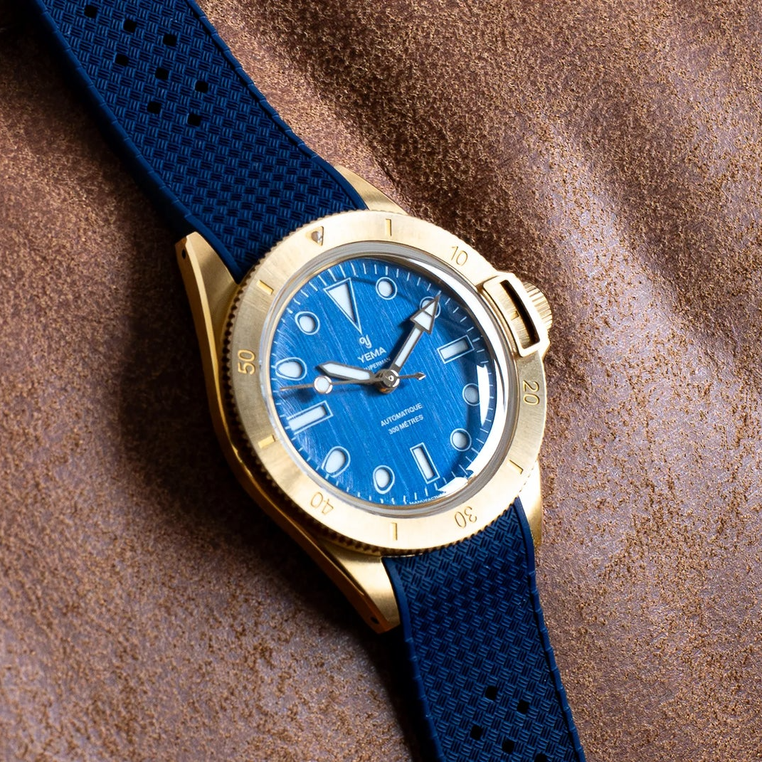 YEMA - Superman Bronze "SANDWICH" DIAL CMM.10 Limited Edition 39mm 13.25.10.35.ZNL.U5