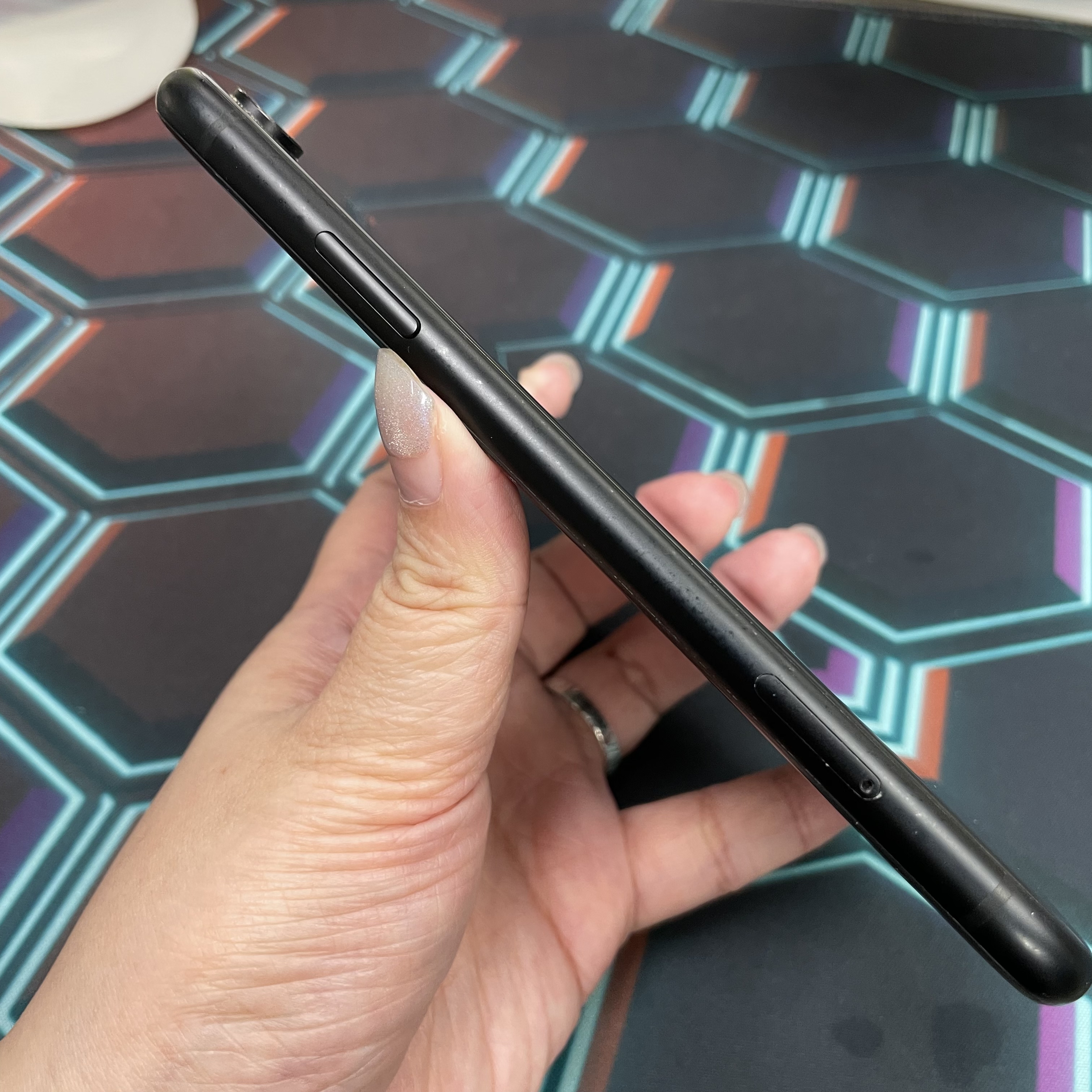*7532 XR 勁靚機 256GB 電100 黑色 black