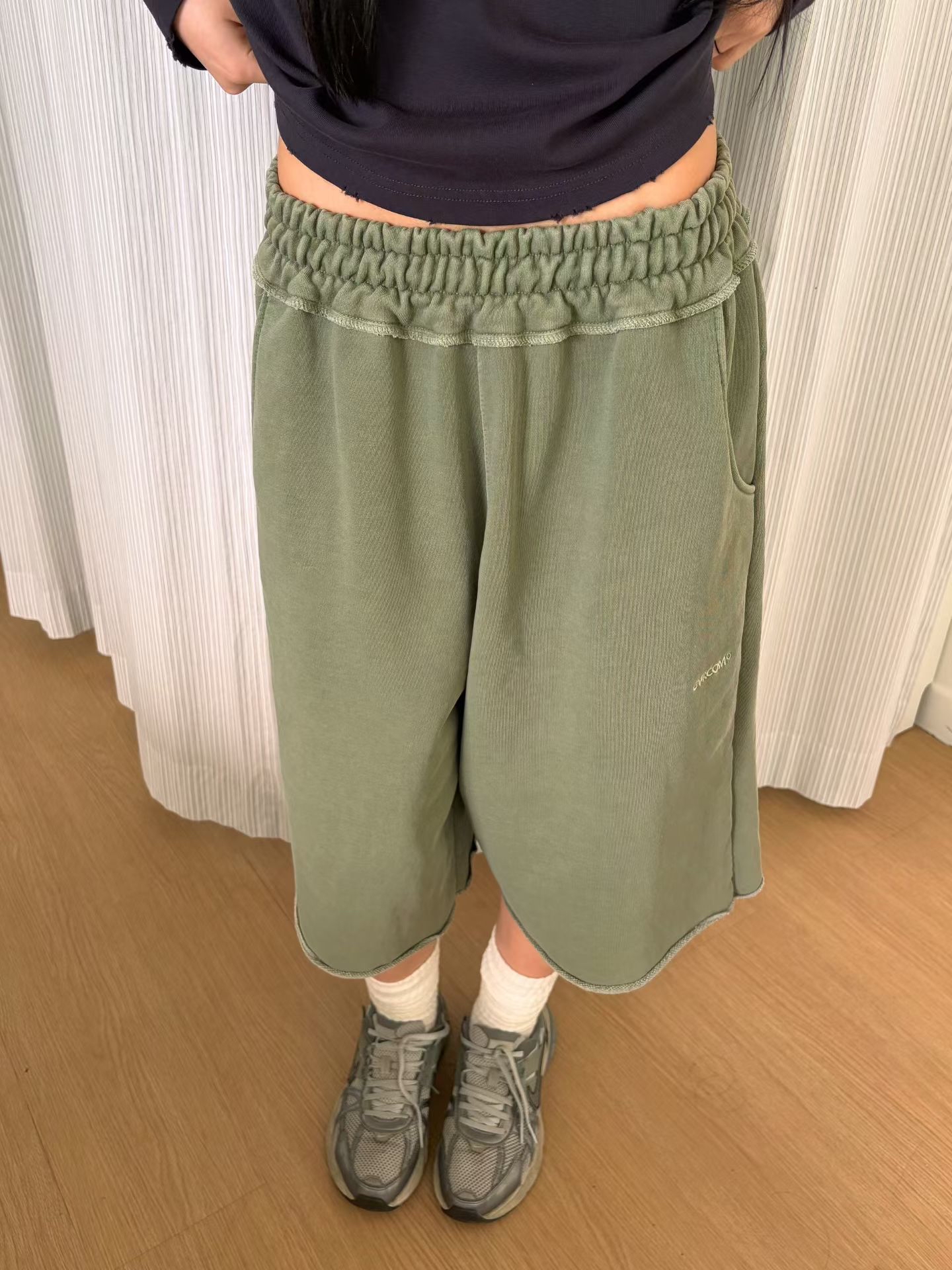 Washed cotton shorts