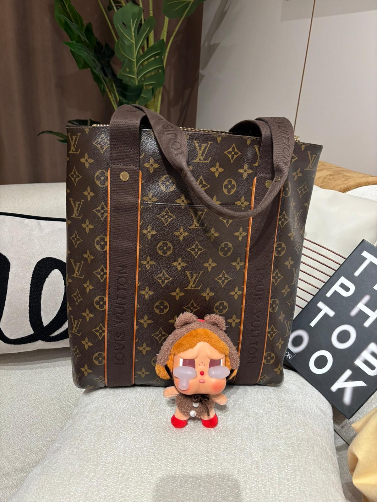 Lv BEAUBOURG Monogram tote bag 可放A4 file 100%Authentic, 88%New ✅Dust bag