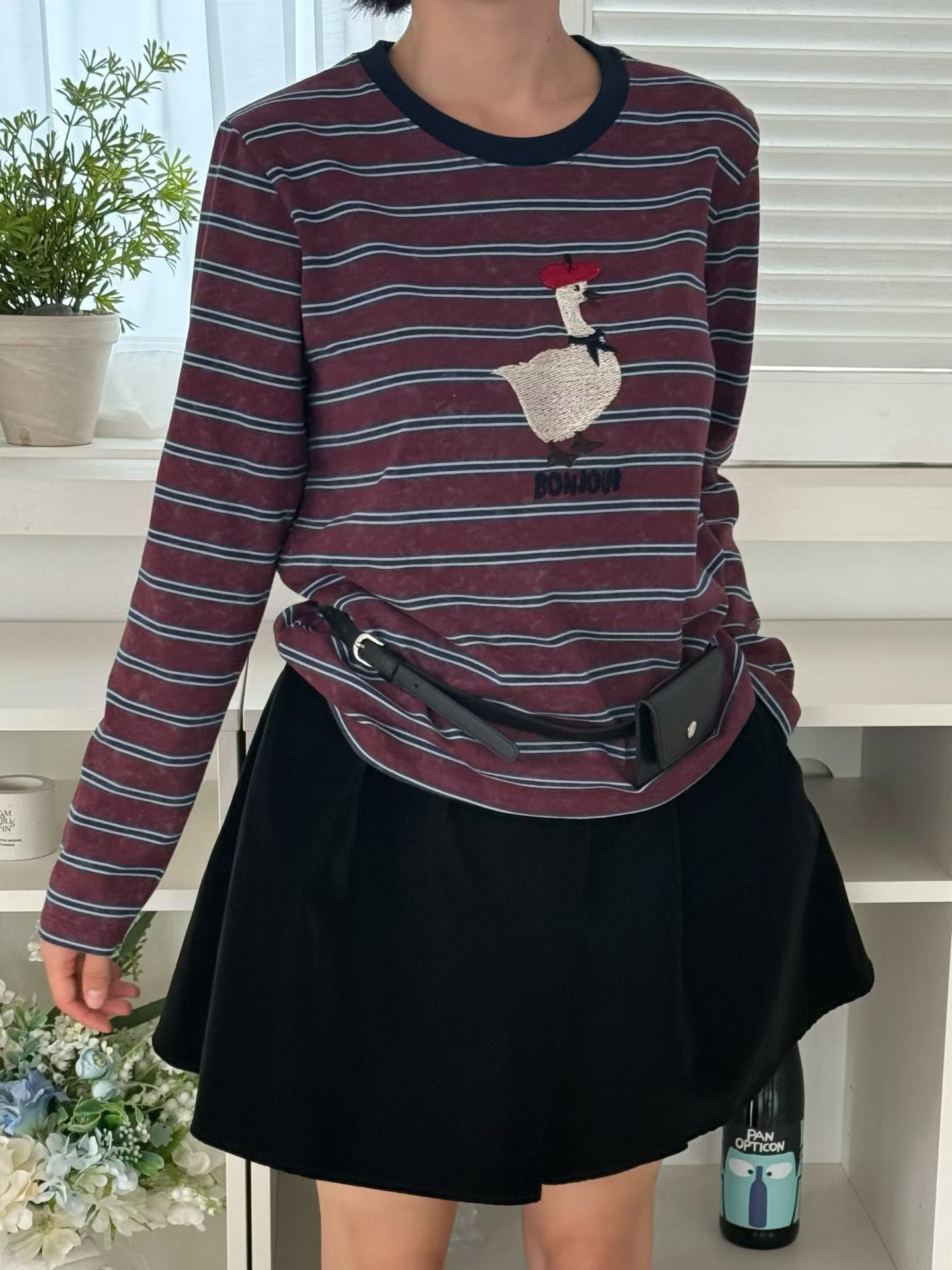 刺繡圖案橫間TOP