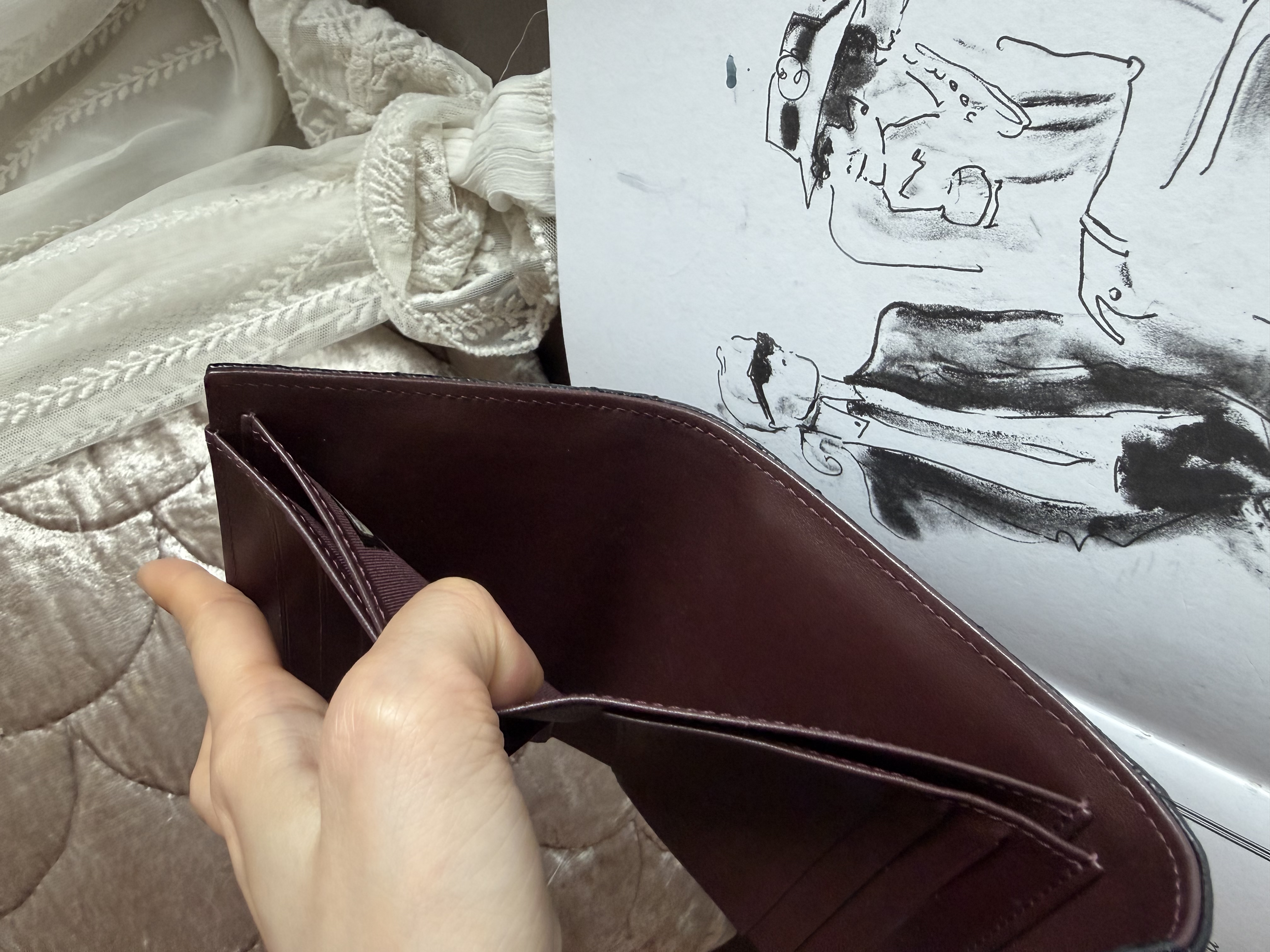 接近閑置 Chanel cc logo black caviar short wallet phw