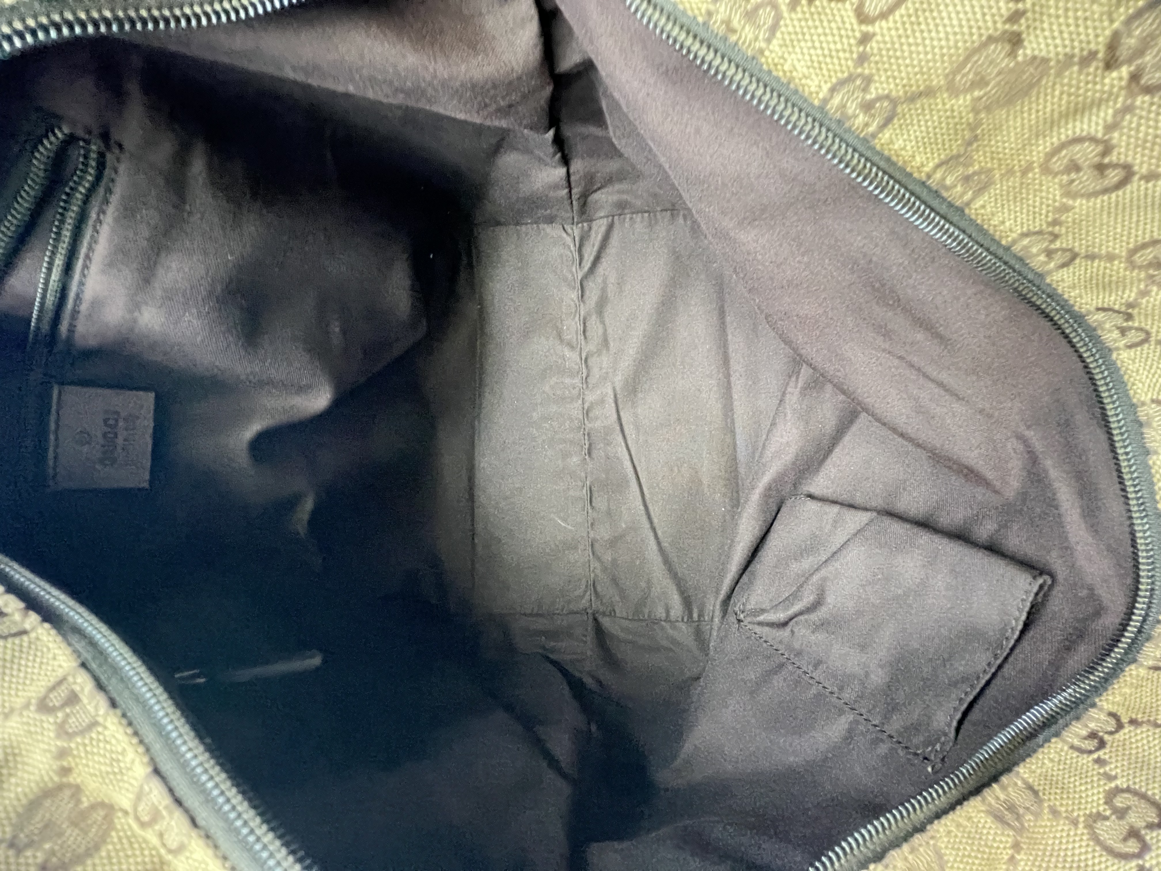 Pre-Owned GUCCI GG Canvas / Product Code: 26050607
