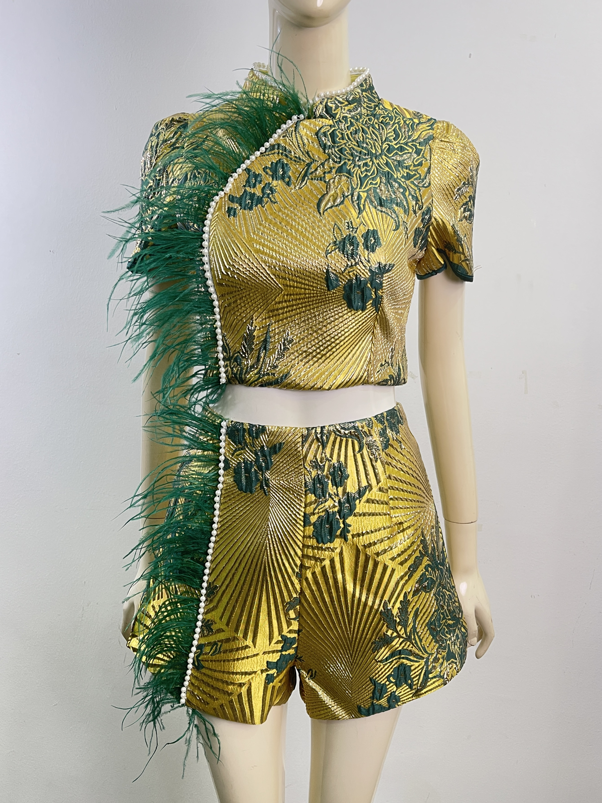 Pearl Frost Fur Qipao Set MC89