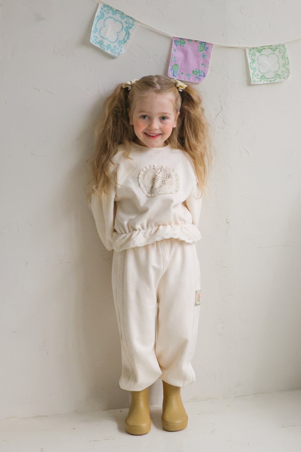 兔仔 🐰 Top / Lace Pants