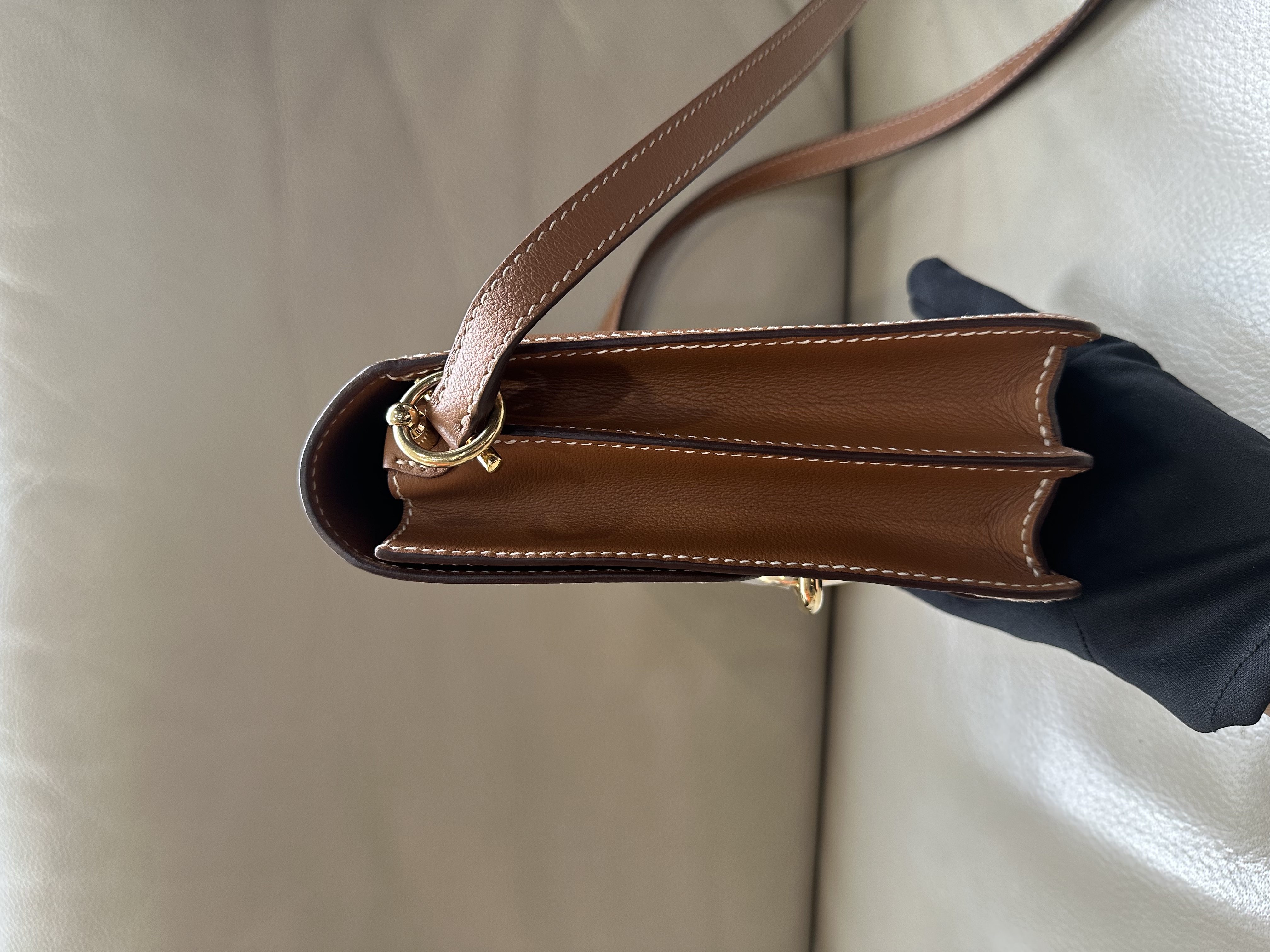 Pre-Owned HERMES Roulis 23 / Stamp D / Product Code: 26042501