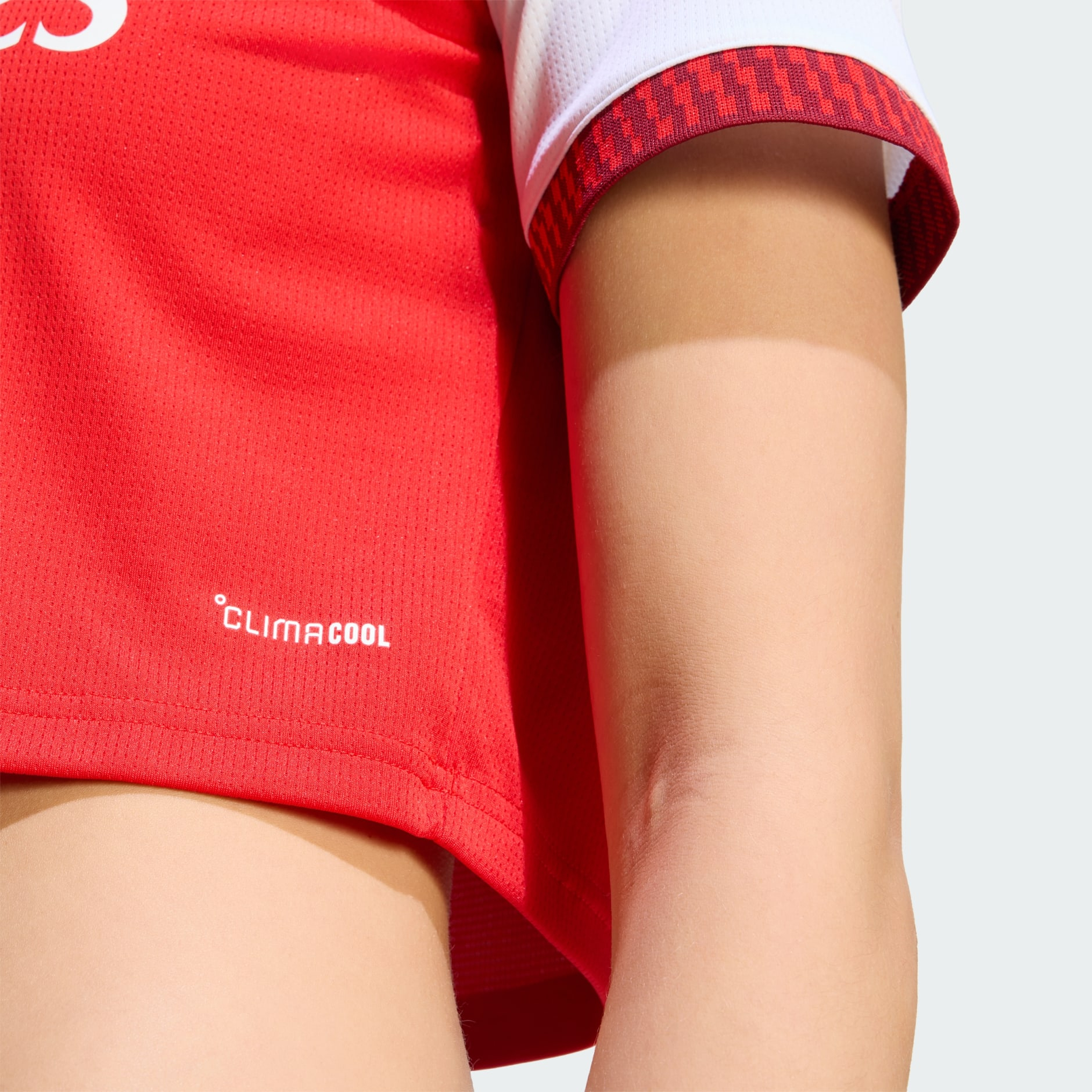 🔴⚪融合酋長球場建築美學 Adidas Arsenal 阿仙奴 2026-27 女裝短版主場球迷版球衣 (可加印字章) KB5586