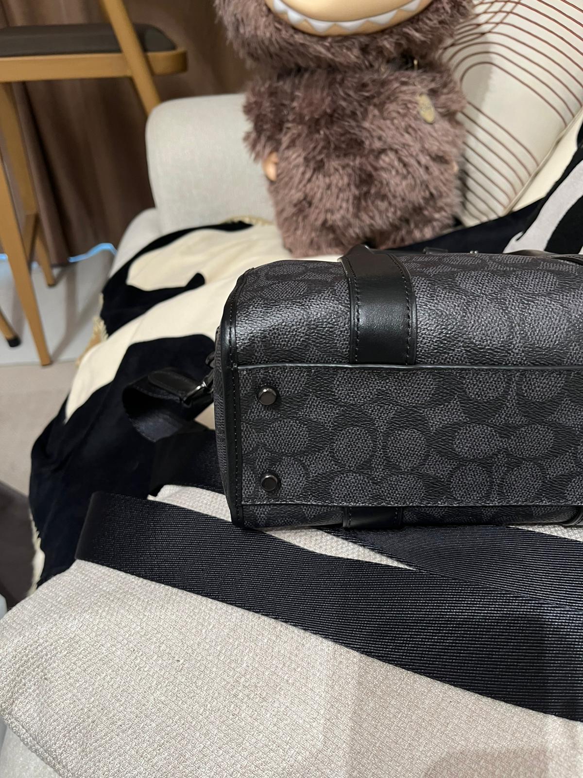 Coach Gotham Duffle 24 in Signature Boston bag 100%Authentic ,98%new ✅Dust bag