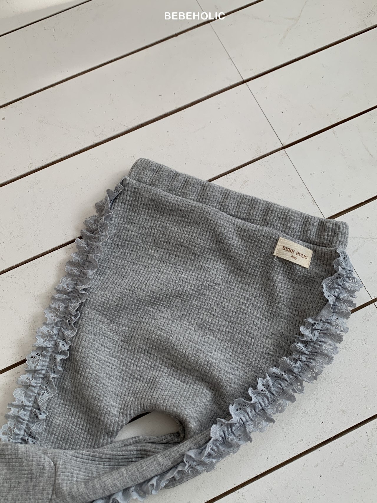 🌸預訂 韓國直送🌸🇰🇷BEBEHOLIC三色蕾絲花邊包腳褲