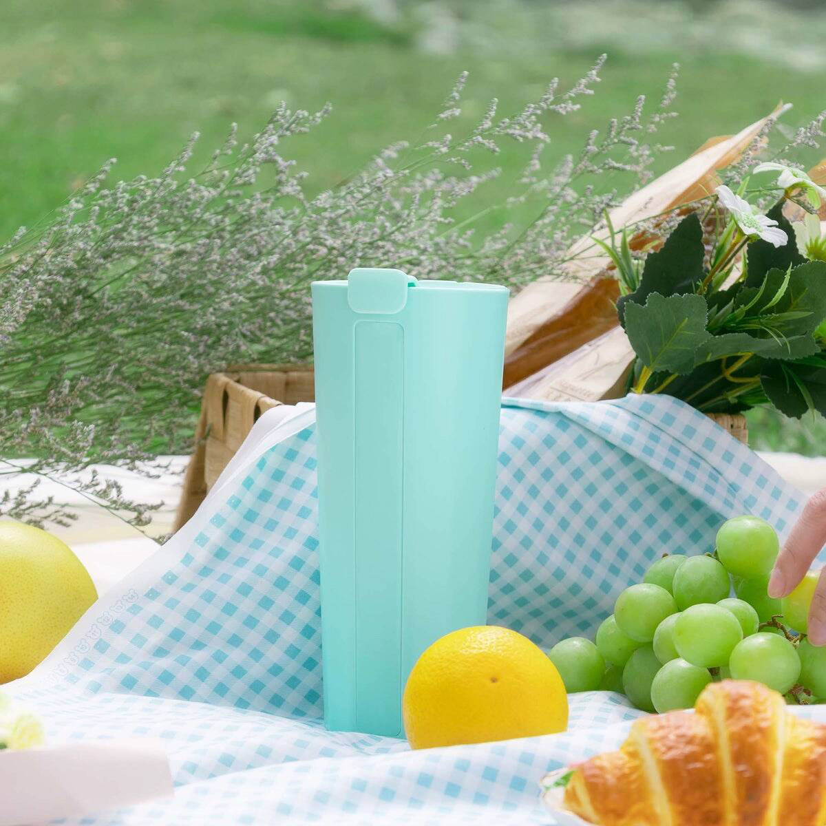 $98隻。2隻起$88隻。 hó-lim 免吸管隨行杯 是針對手搖飲愛好者量身打造的解決方案。它最核心的價值在於徹底解決了「想環保但帶吸管很麻煩」的痛點。