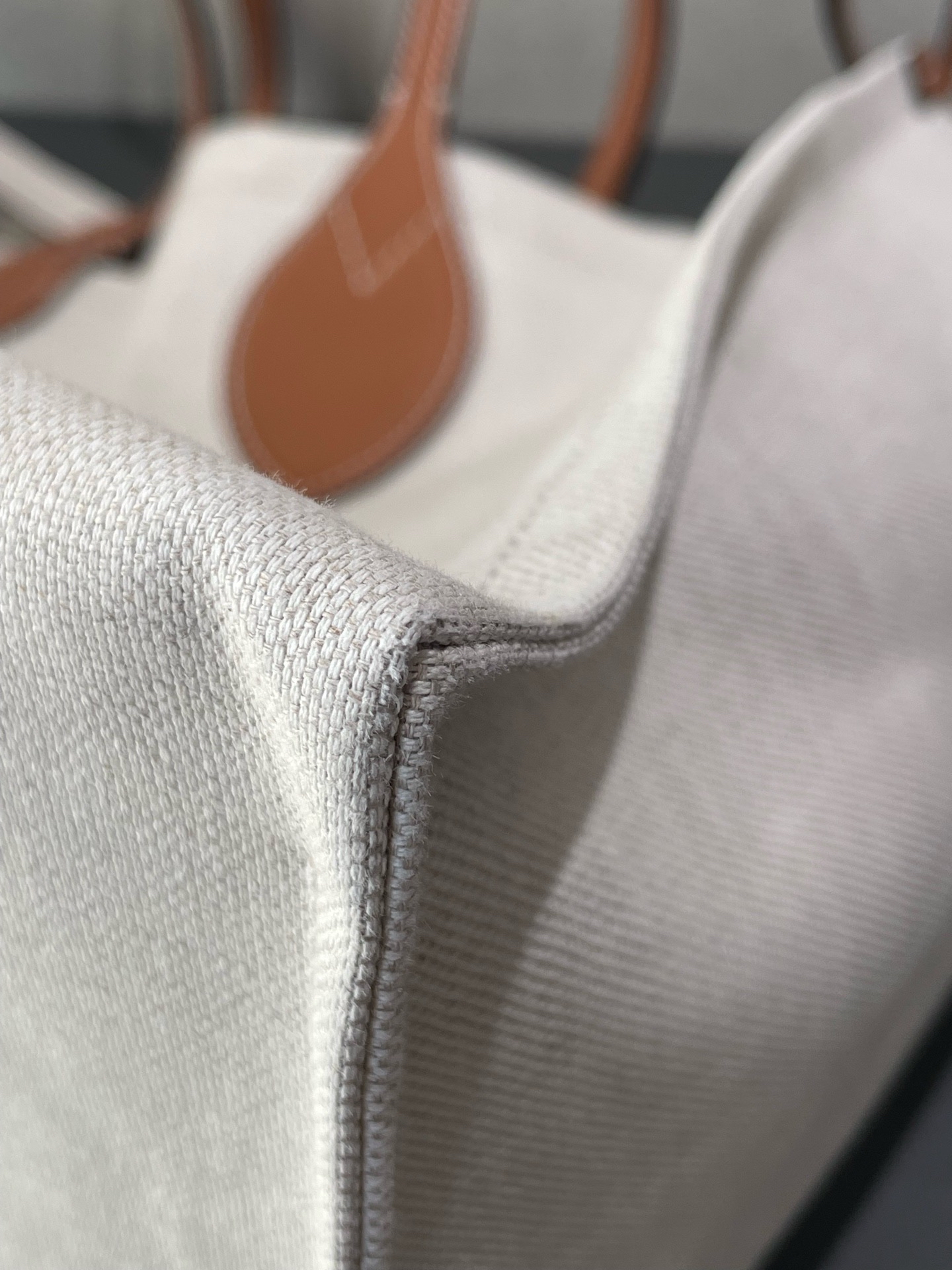 ［預訂貨品］GUCCI米白色帆布雙面tote bag