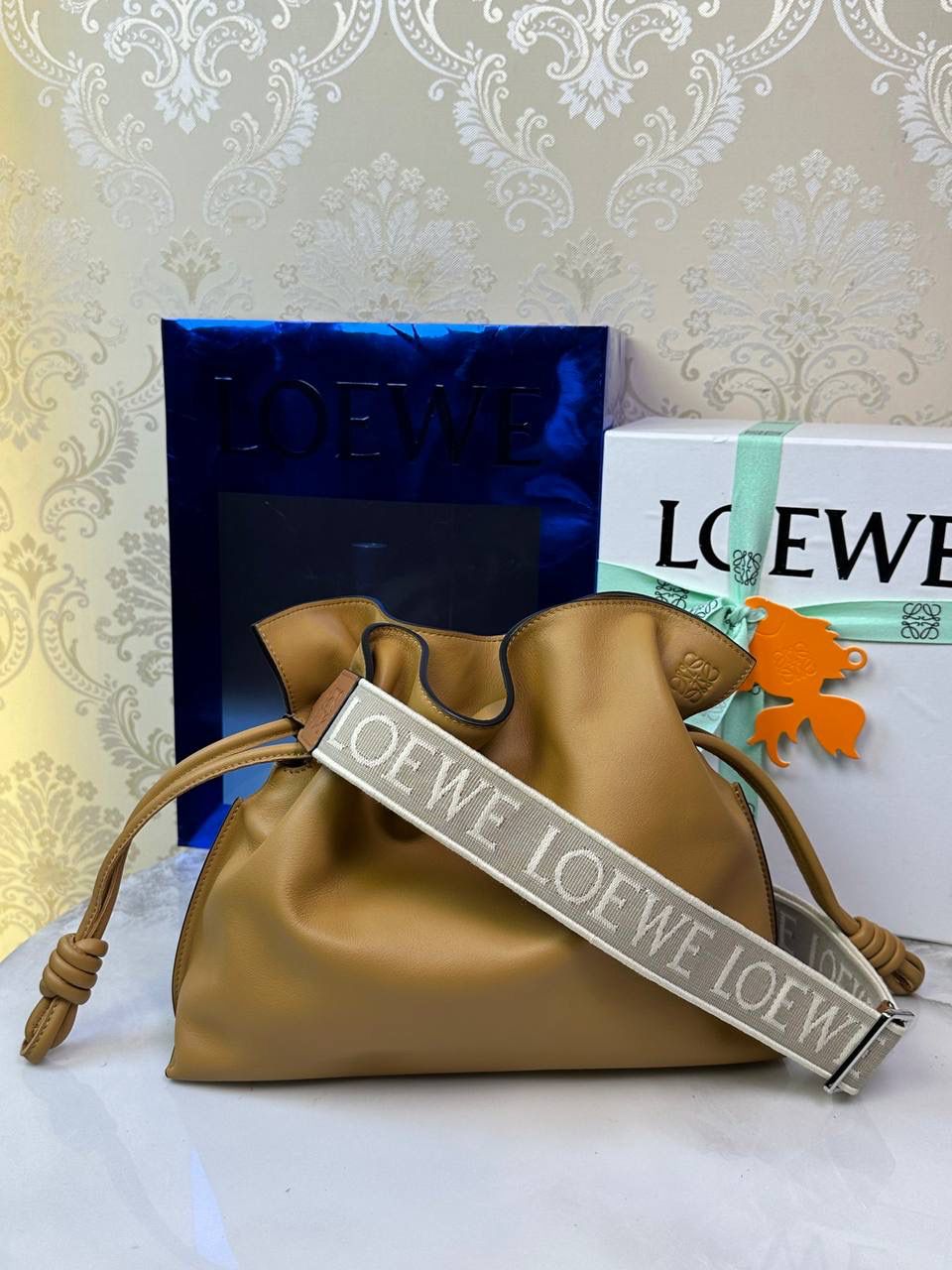 论一个包💼如何变得更高级系列‼️ 👉🏻胸针➕链条➕宽肩带🩷 （特别提醒⏰：所有配饰都需要另外购买‼️）