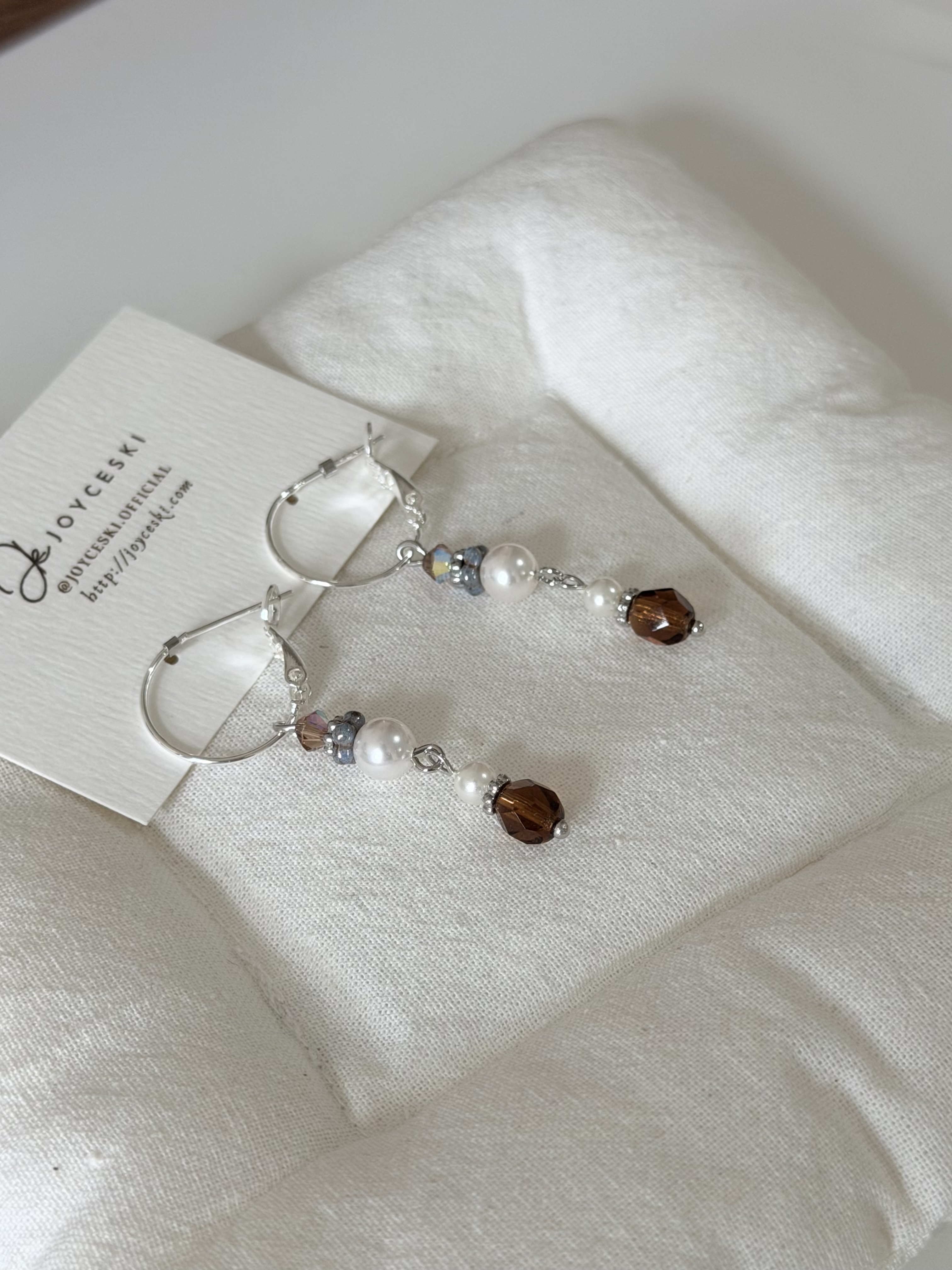 復古款水晶勾款耳環/棕色x銀色