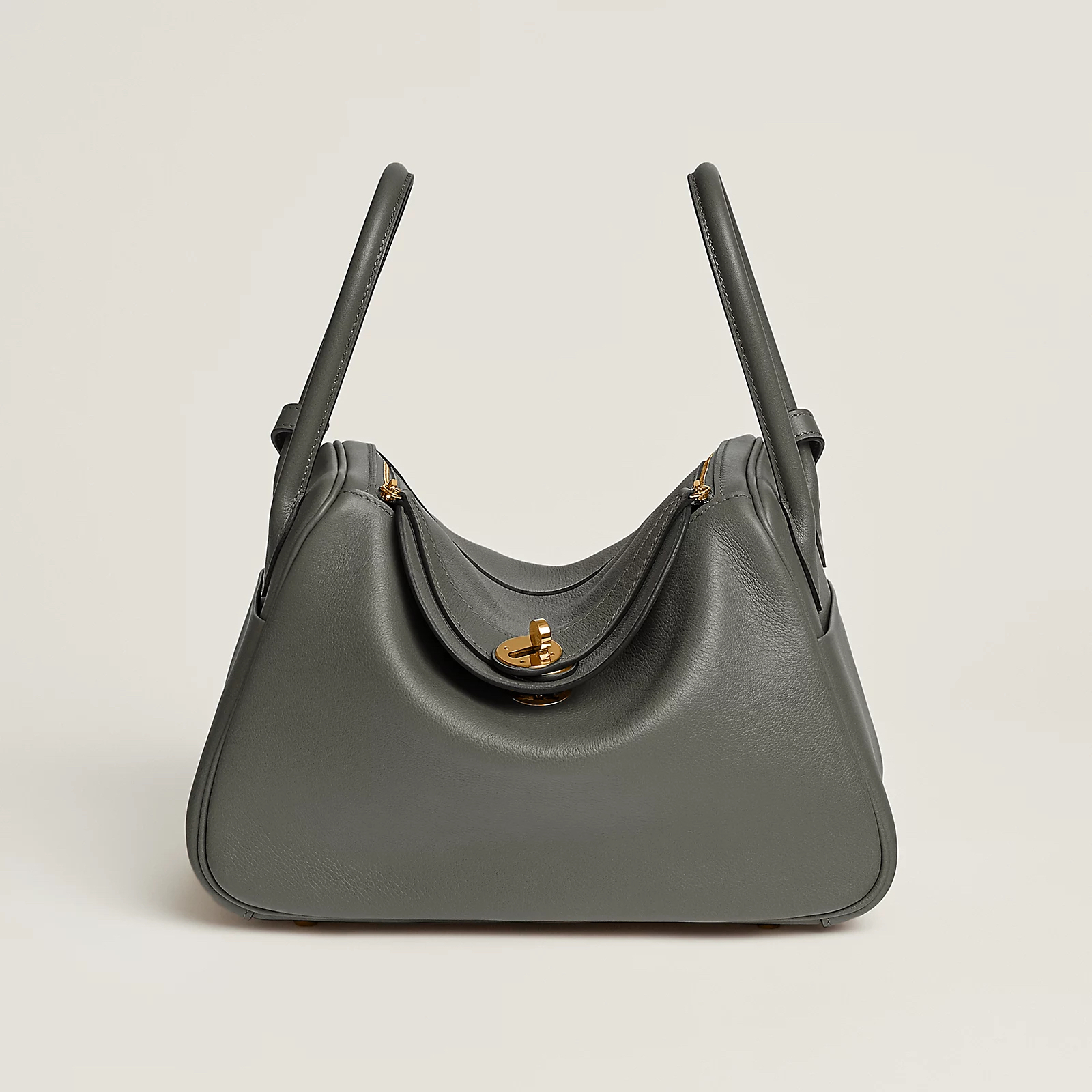 🏁⏺️ Hermes 全新🆕 Lindy 26 Gris Meyor積雨雲灰色 Evercolor皮 金扣