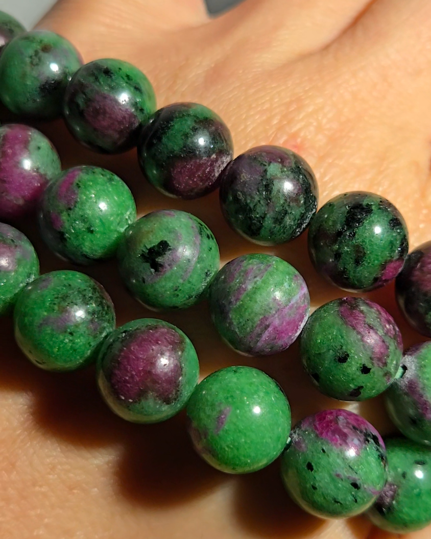Ruby in zoisite bracelets with UV reaction - JW71