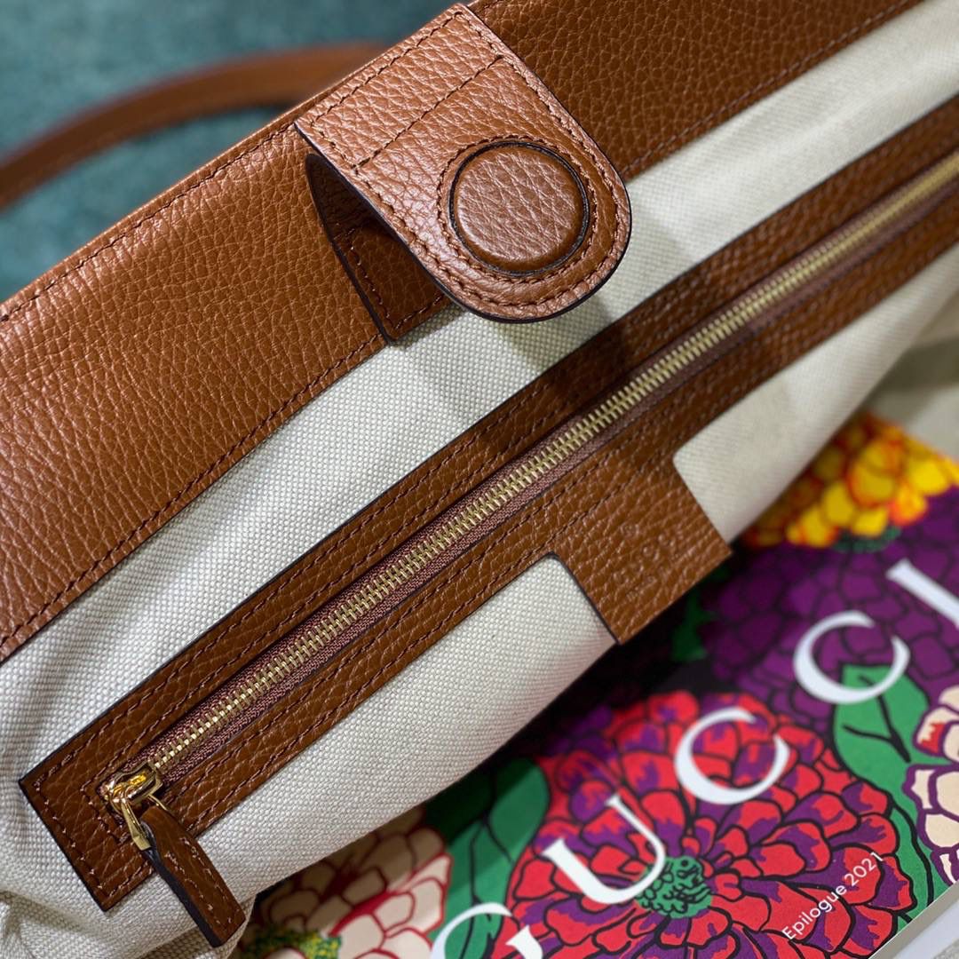 🔥大货实拍图 𝗚𝘂𝗰𝗰𝗶 𝗗𝗲𝗻𝗶𝗺牛仔购物袋 型号：631685 尺寸：38*28*14cm