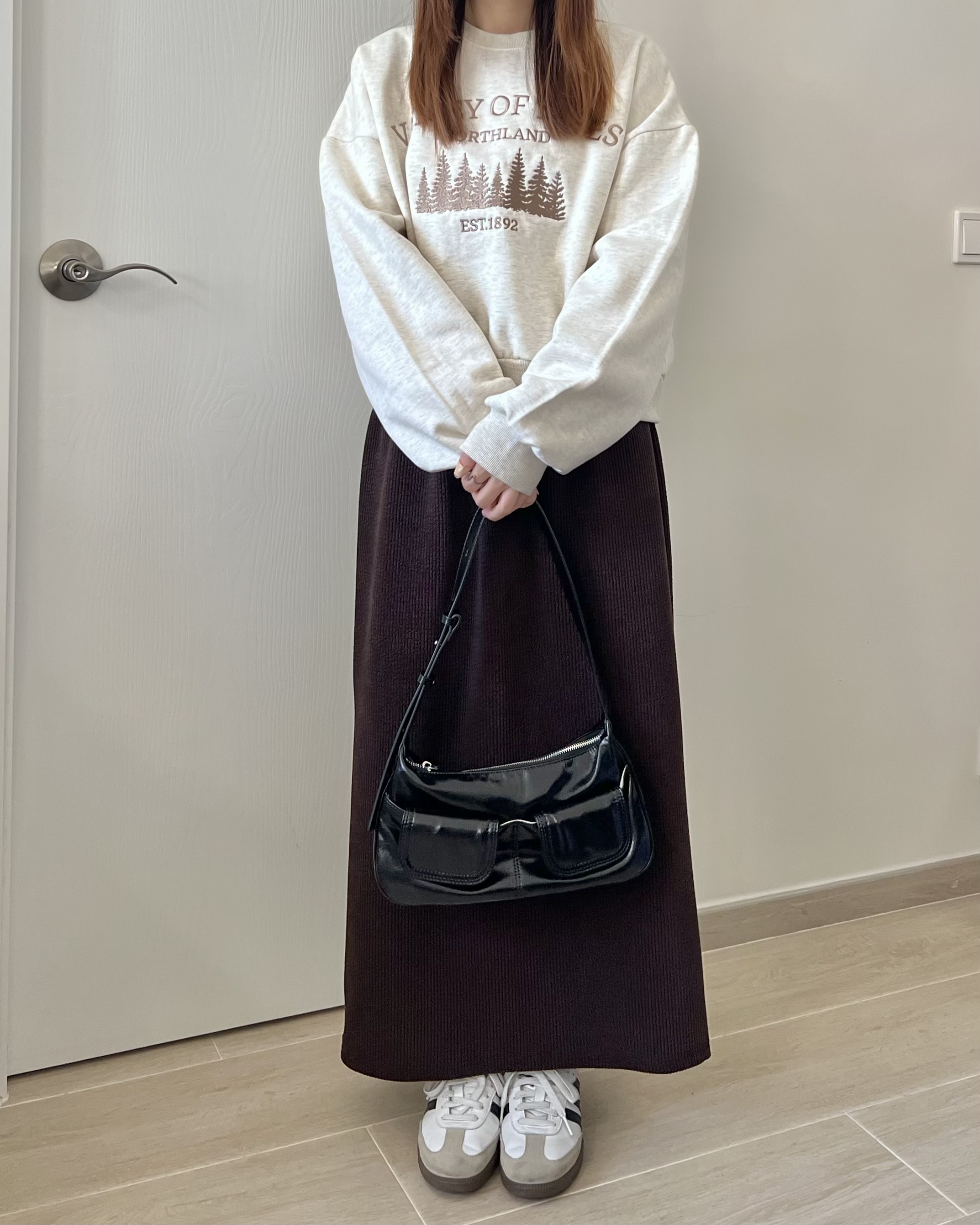 刺繡樹林衛衣 現貨