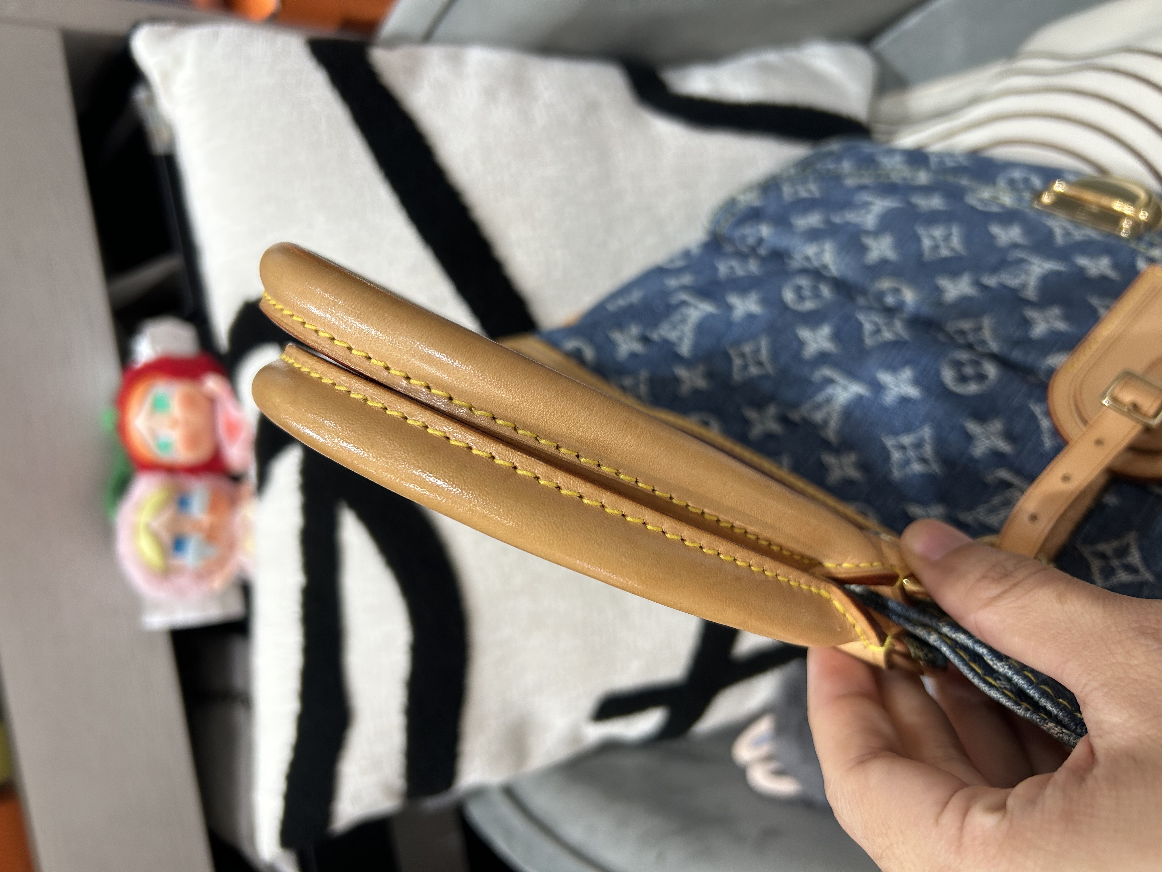 Lv Denim Monogram Flat Shopper 限量版牛仔 M95018 100%Authentic, 95%New ✅Dust bag